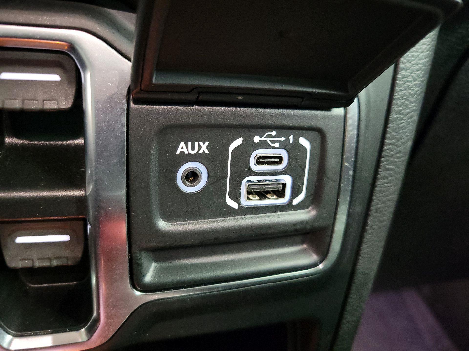 Thumbnail: 2022 Jeep Gladiator - 18