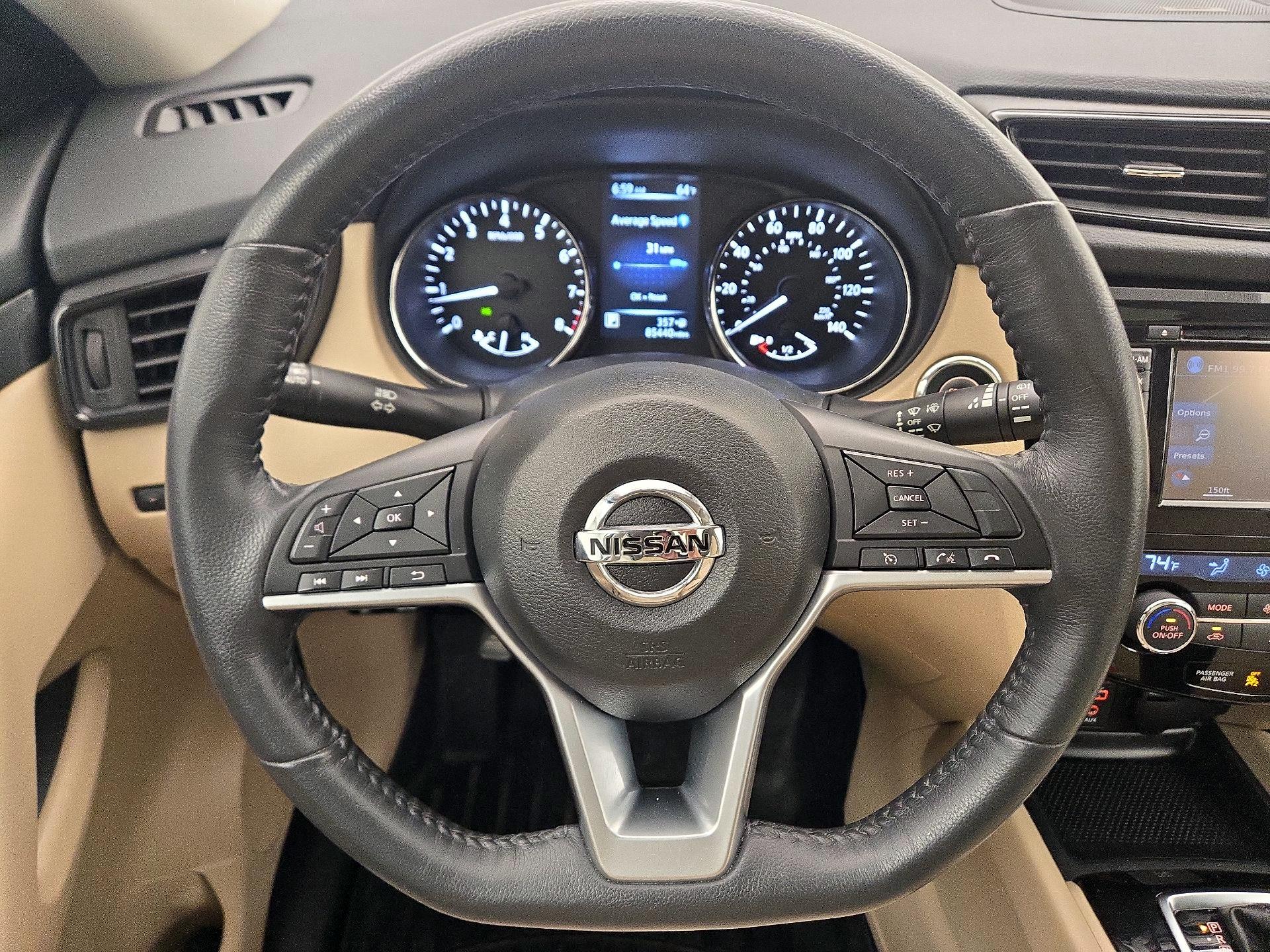 Thumbnail: 2017 Nissan Rogue - 10