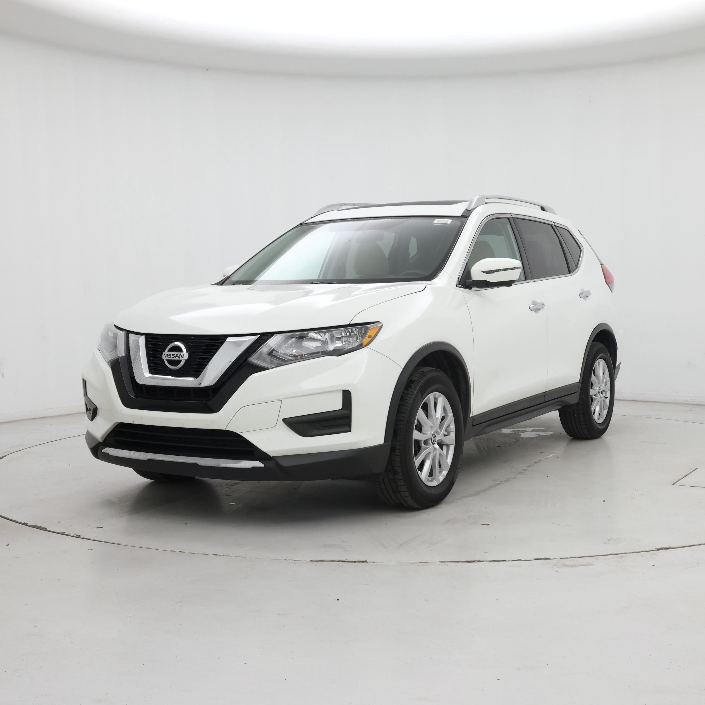 Thumbnail: 2017 Nissan Rogue - 4