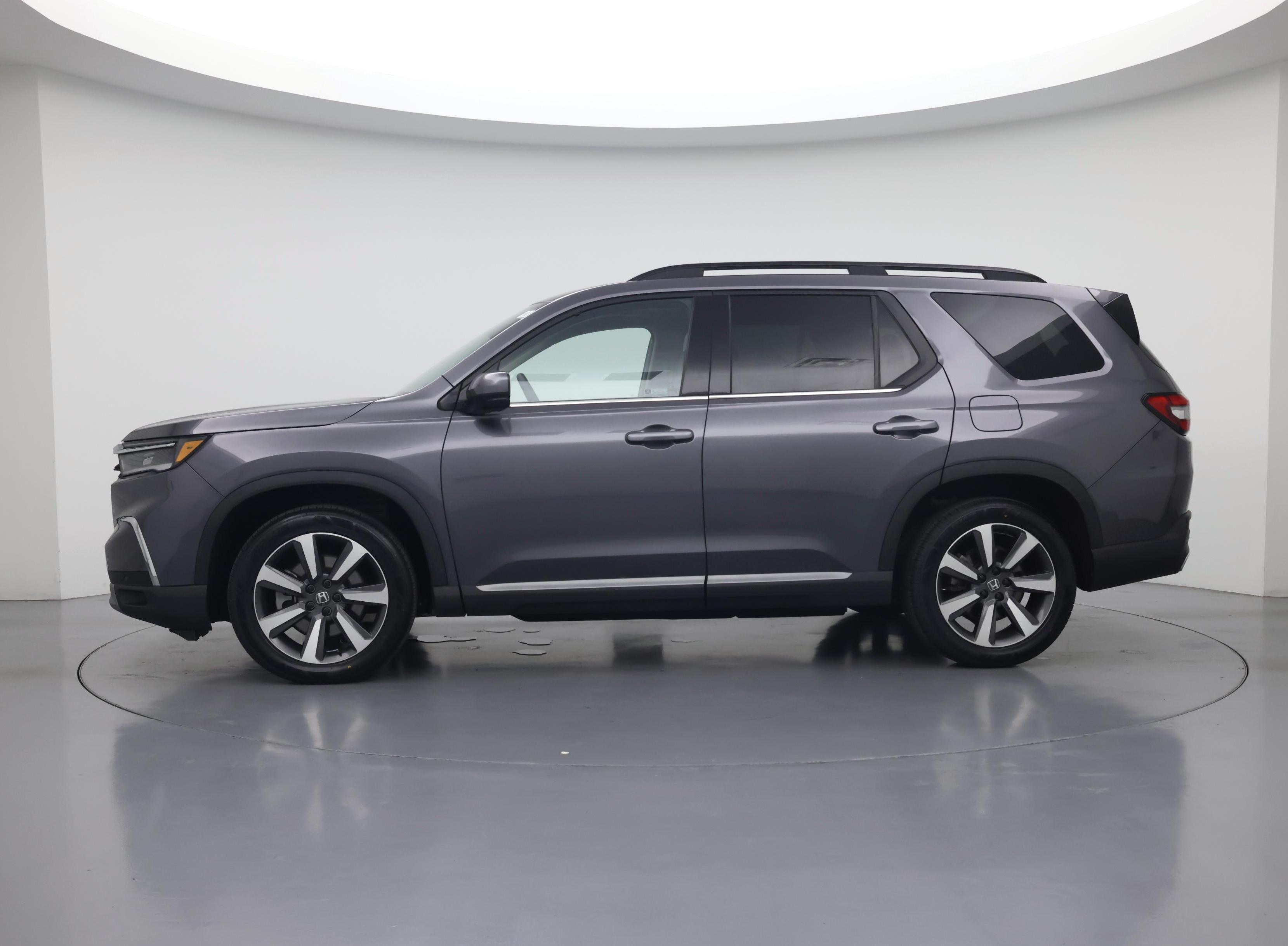 Thumbnail: 2024 Honda Pilot - 3