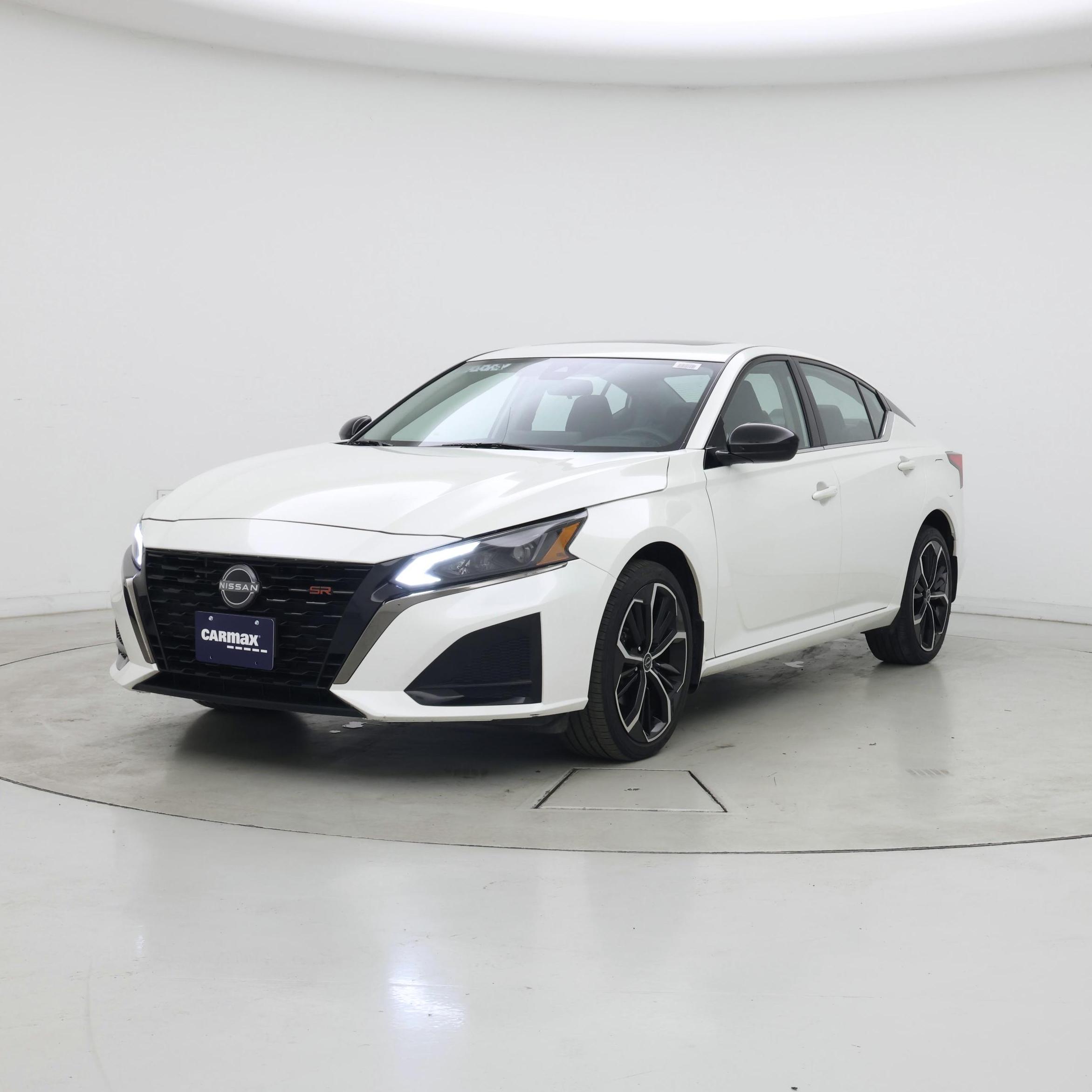 Thumbnail: 2023 Nissan Altima - 4
