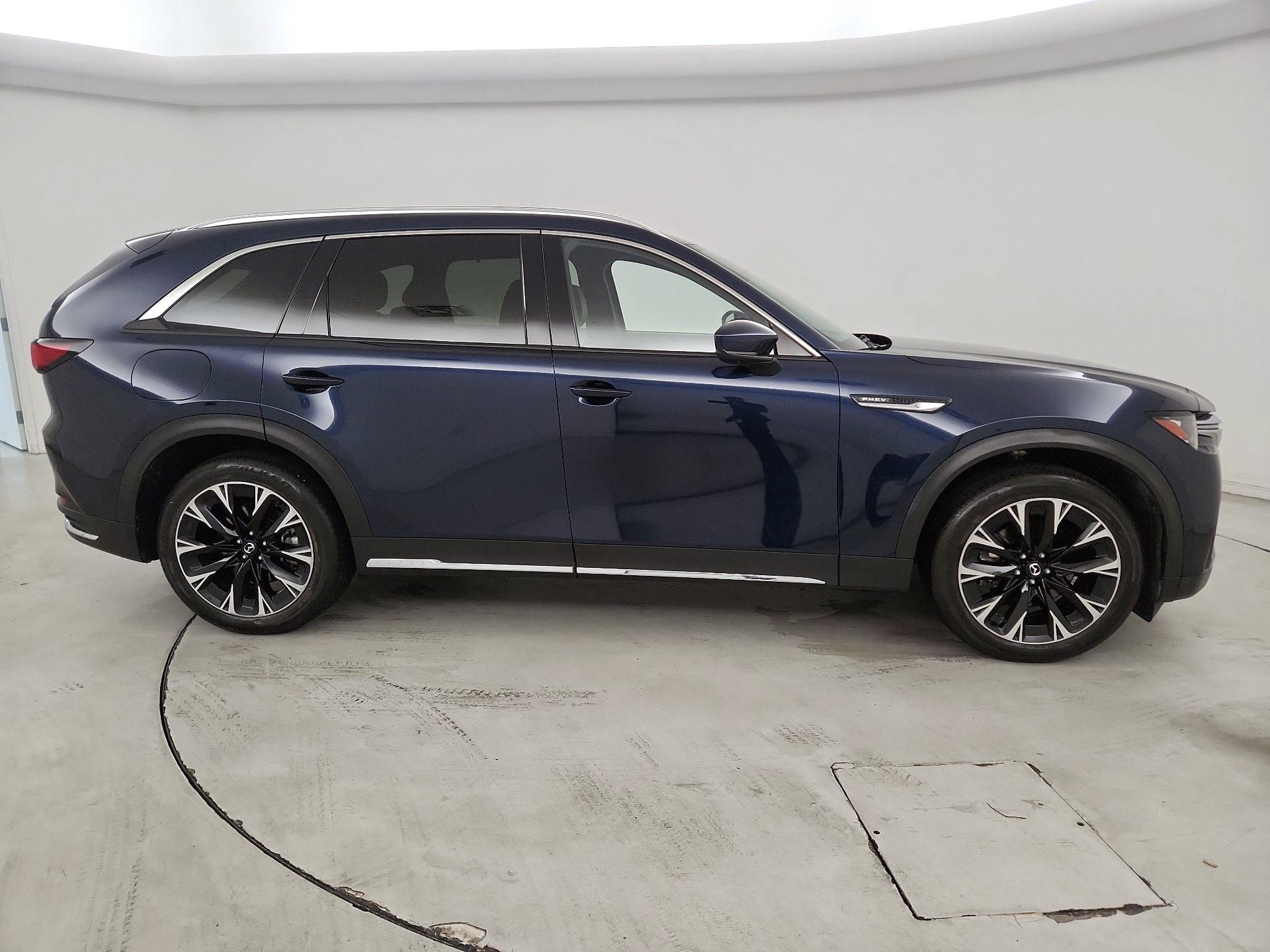Thumbnail: 2024 Mazda CX-90 - 4