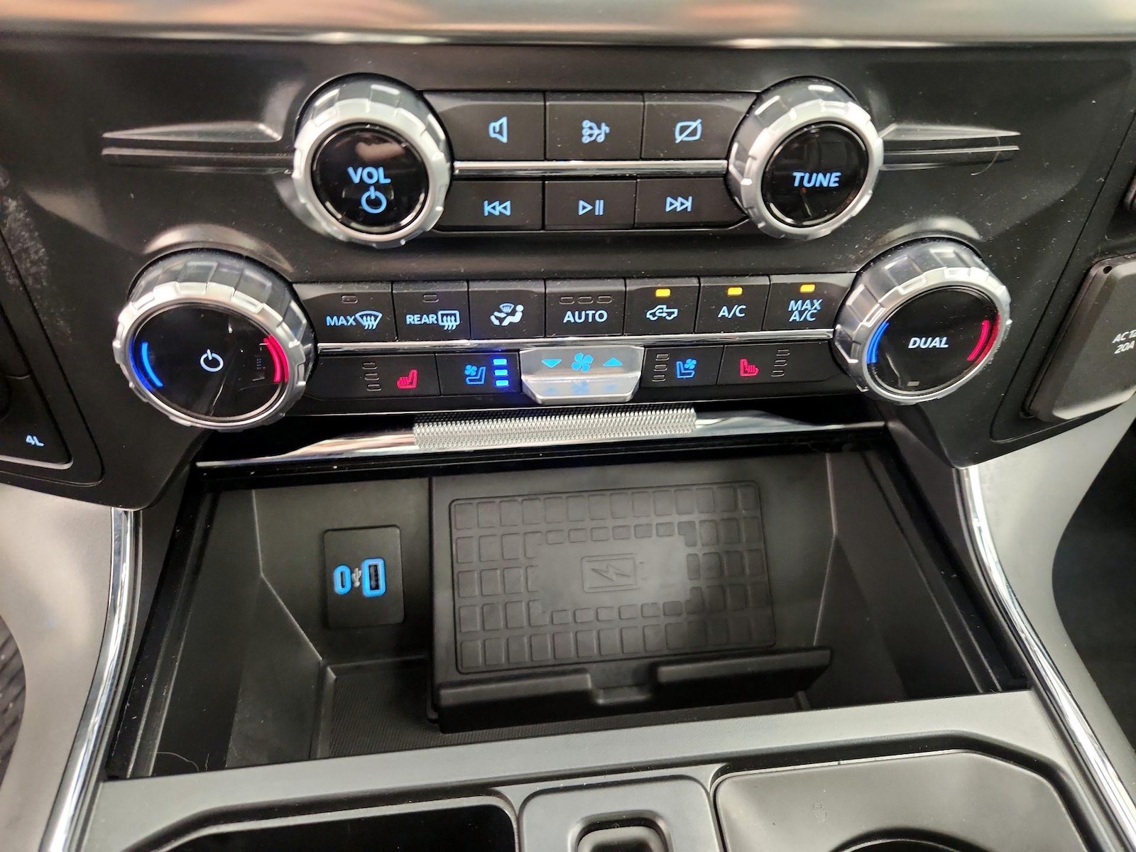 2022 Ford F-150 Lariat - Photo 18