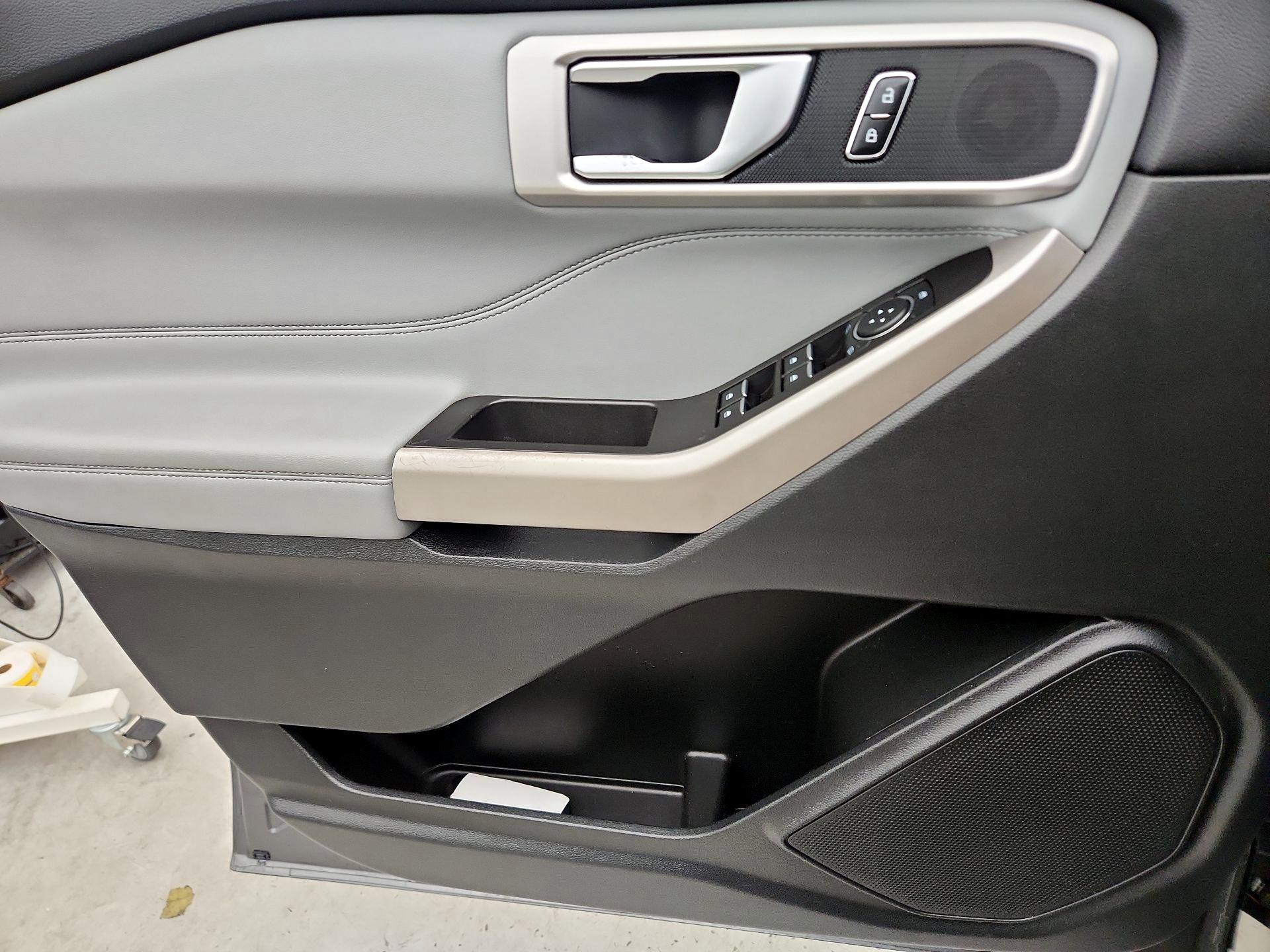 Thumbnail: 2023 Ford Explorer - 12