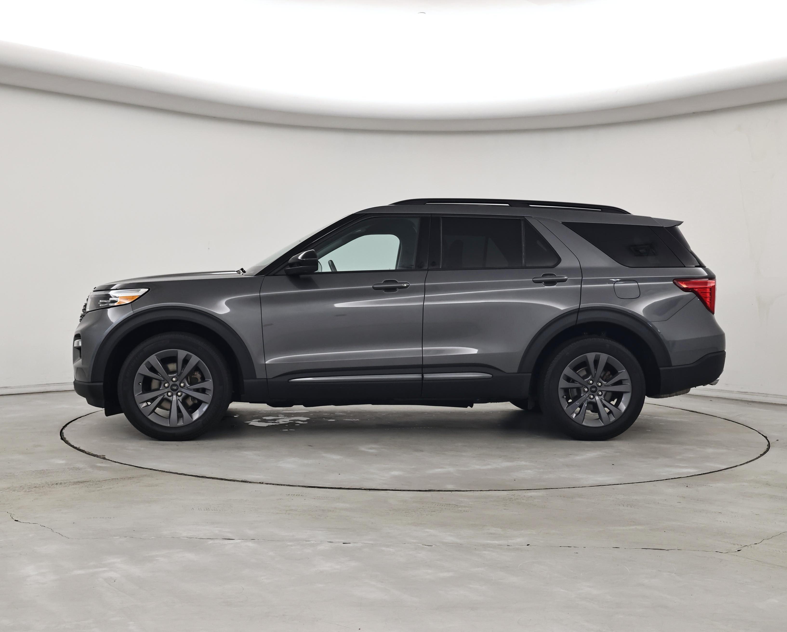 Thumbnail: 2023 Ford Explorer - 3