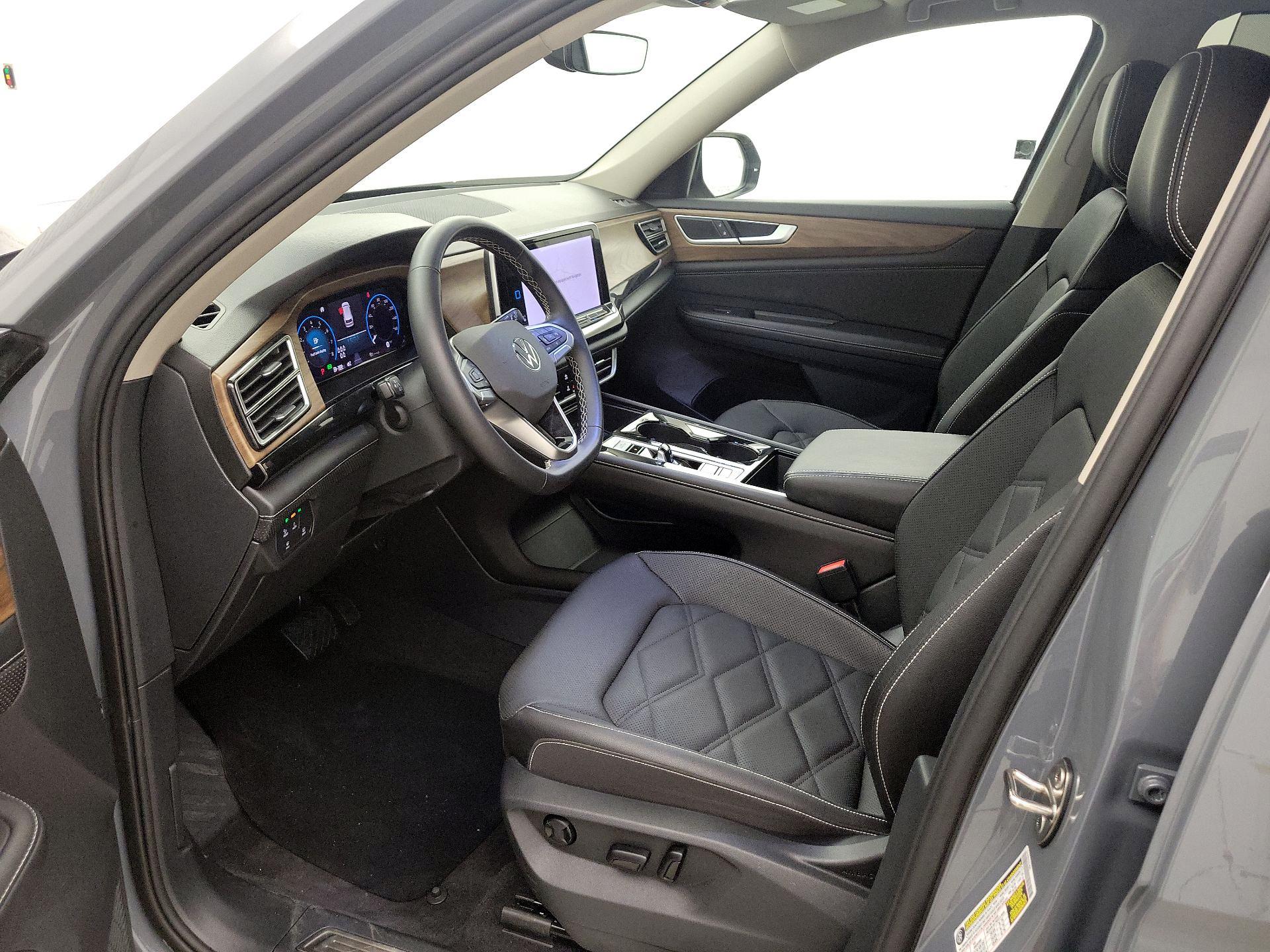 Thumbnail: 2025 Volkswagen Atlas - 11