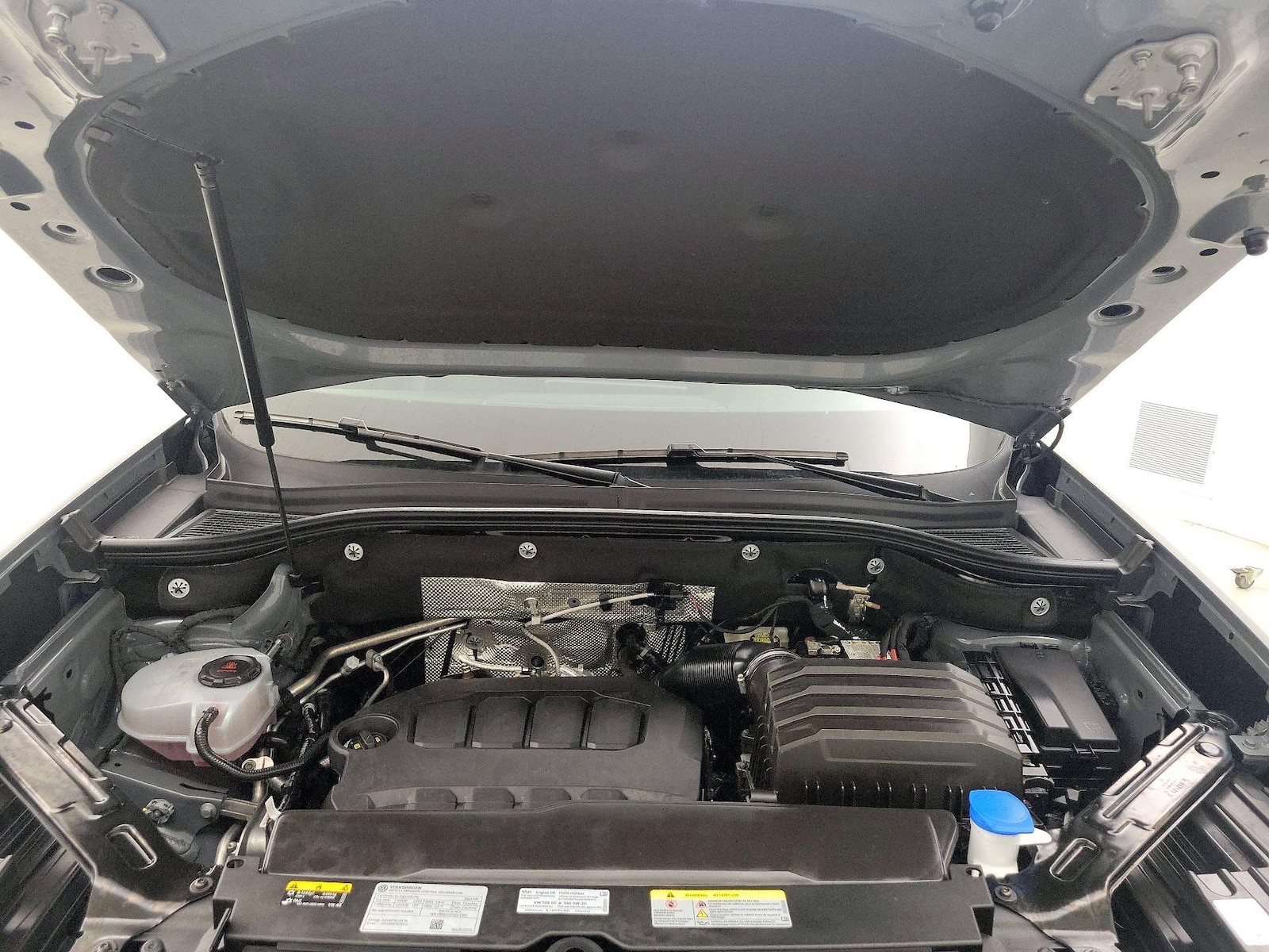 2025 Volkswagen Atlas SE w/Tech - Photo 24