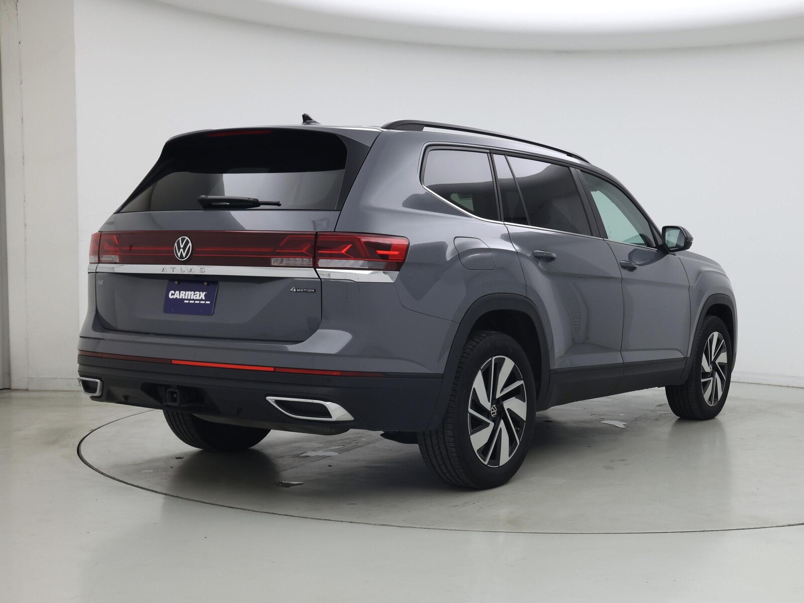 2025 Volkswagen Atlas SE w/Tech - Photo 9