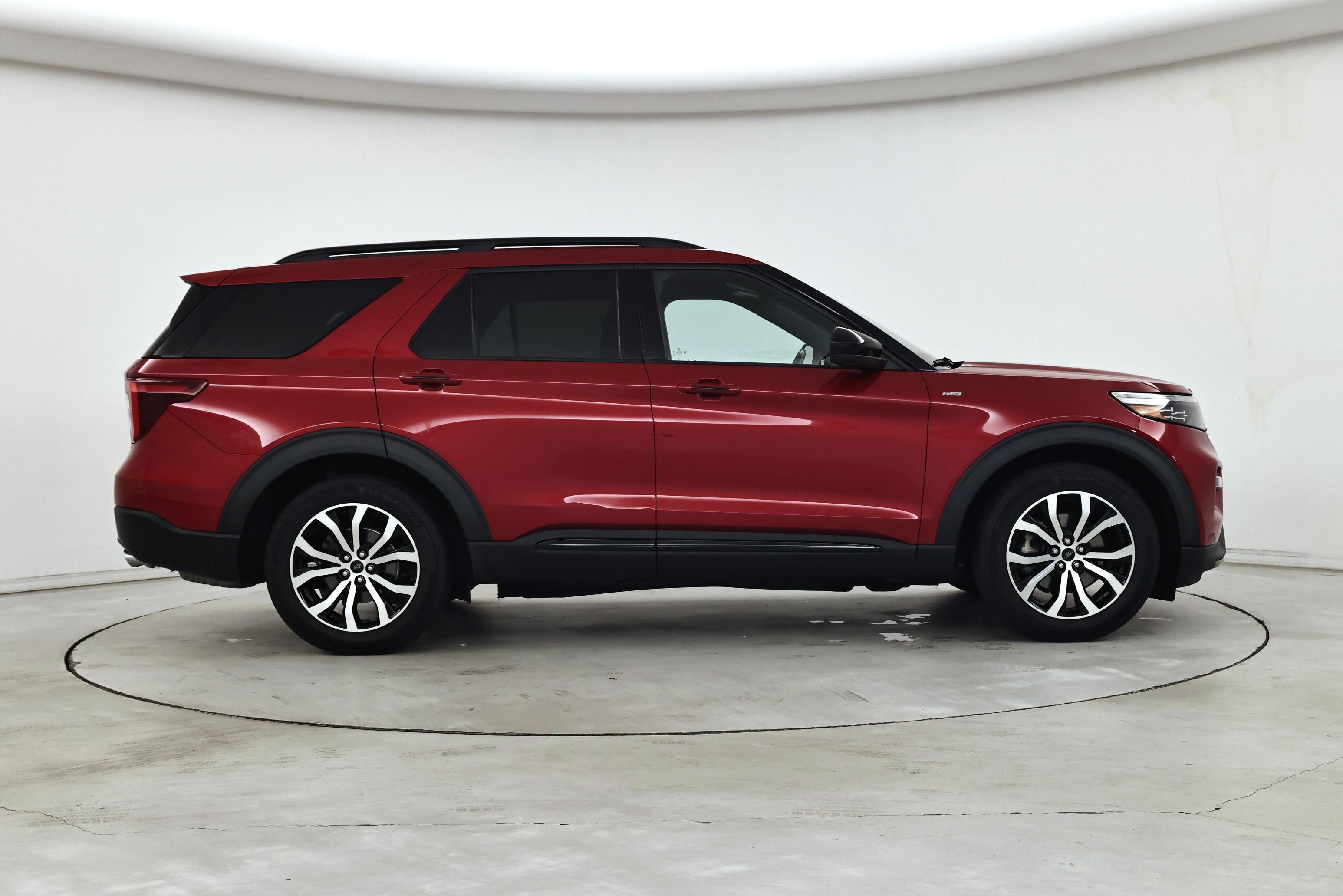 Thumbnail: 2023 Ford Explorer - 7