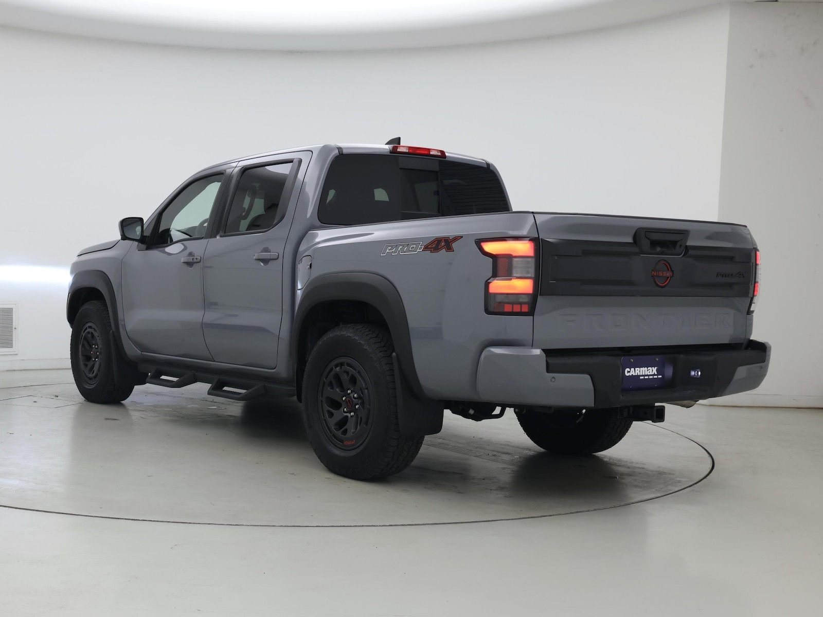 2025 Nissan Frontier PRO-4X - Photo 3