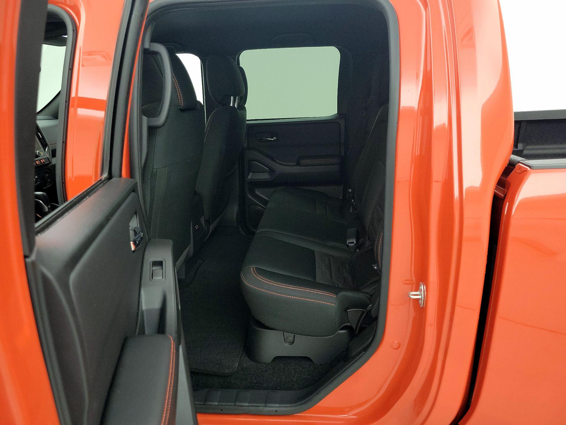 Thumbnail: 2025 Nissan Frontier - 19