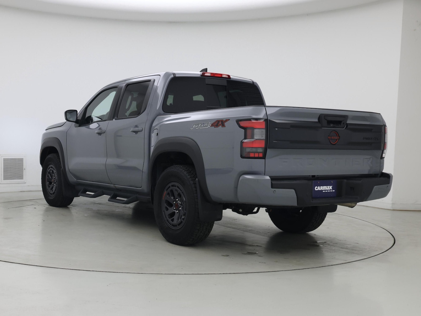 2025 Nissan Frontier PRO-4X - Photo 3