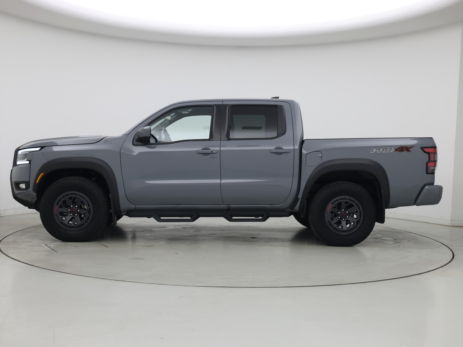 2025 Nissan Frontier PRO-4X - Photo 4