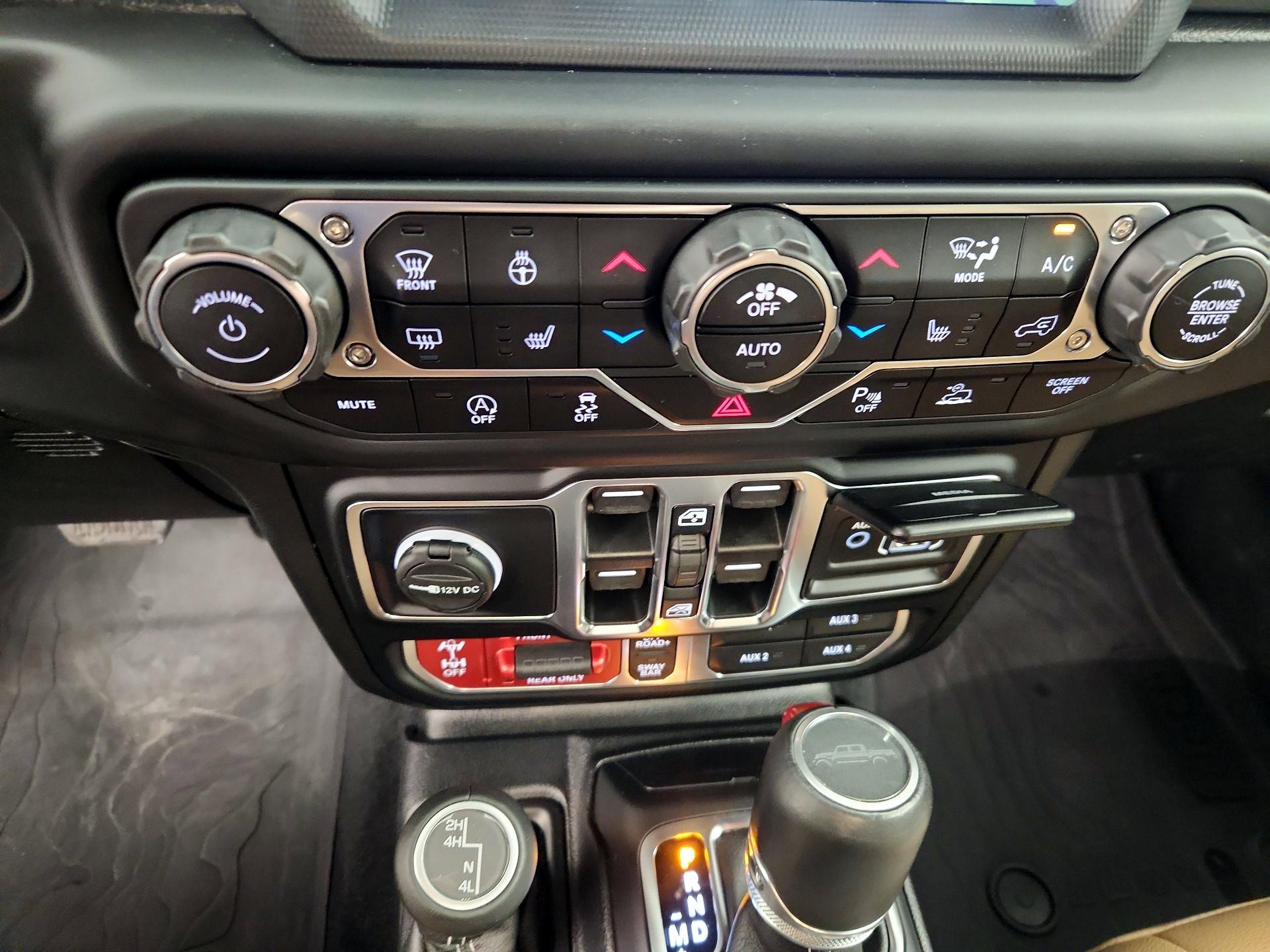 Thumbnail: 2020 Jeep Gladiator - 17