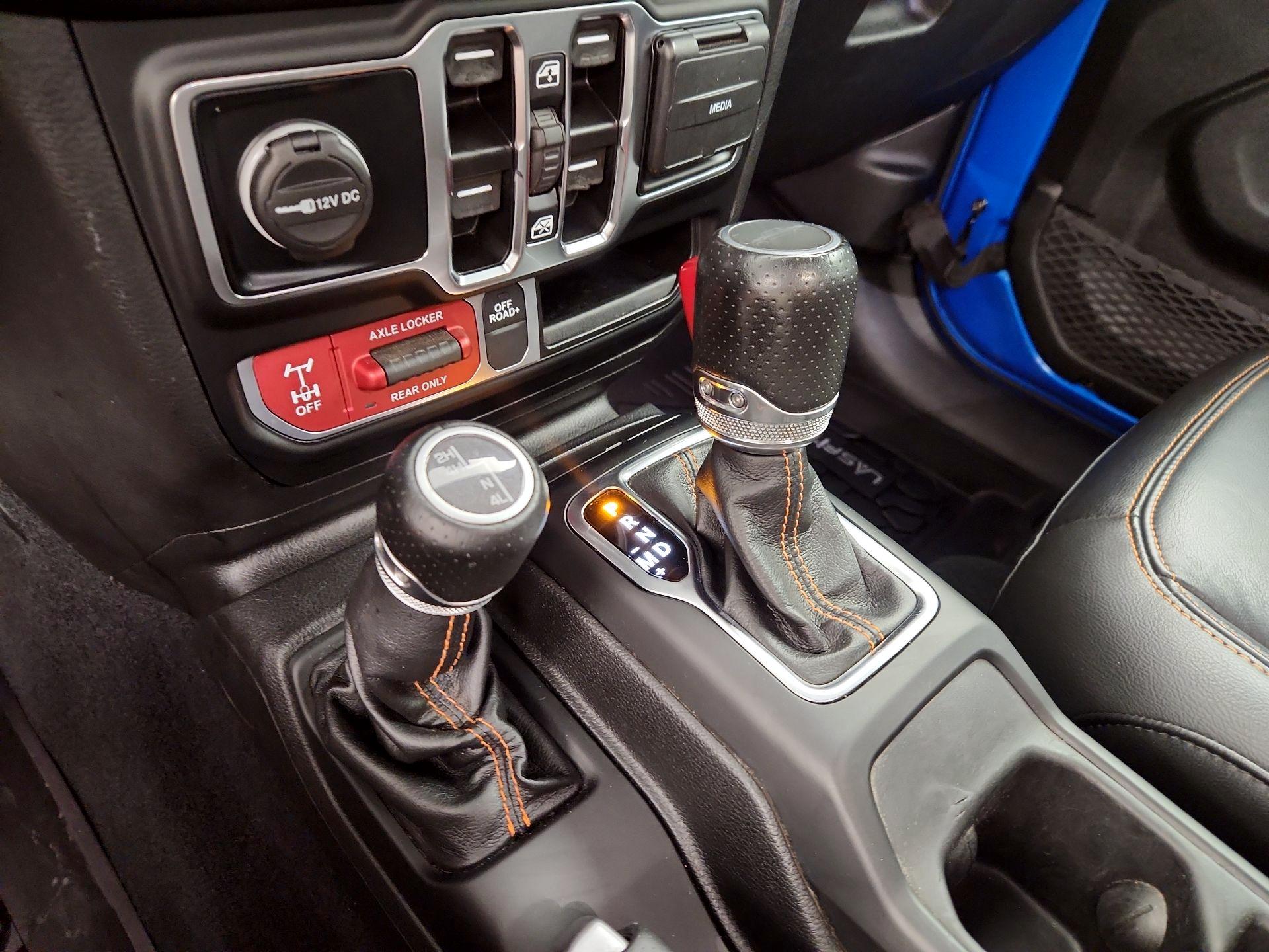 Thumbnail: 2022 Jeep Gladiator - 17
