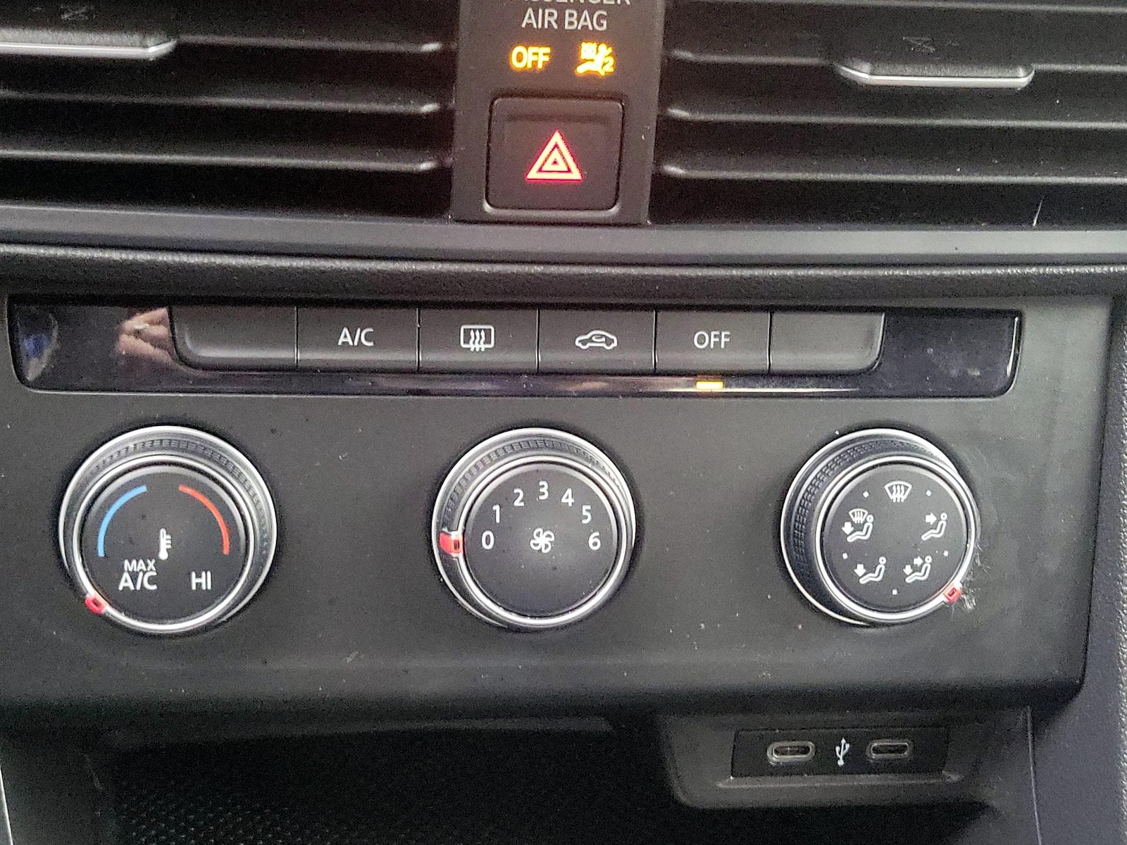 2022 Volkswagen Jetta Sport - Photo 17