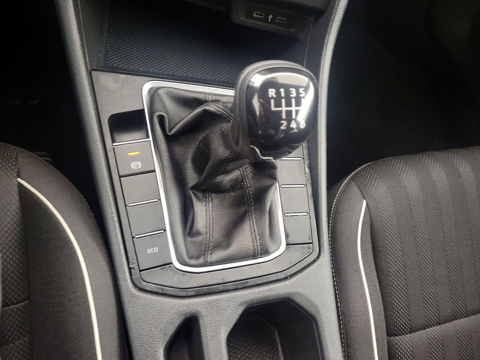 2022 Volkswagen Jetta Sport - Photo 18