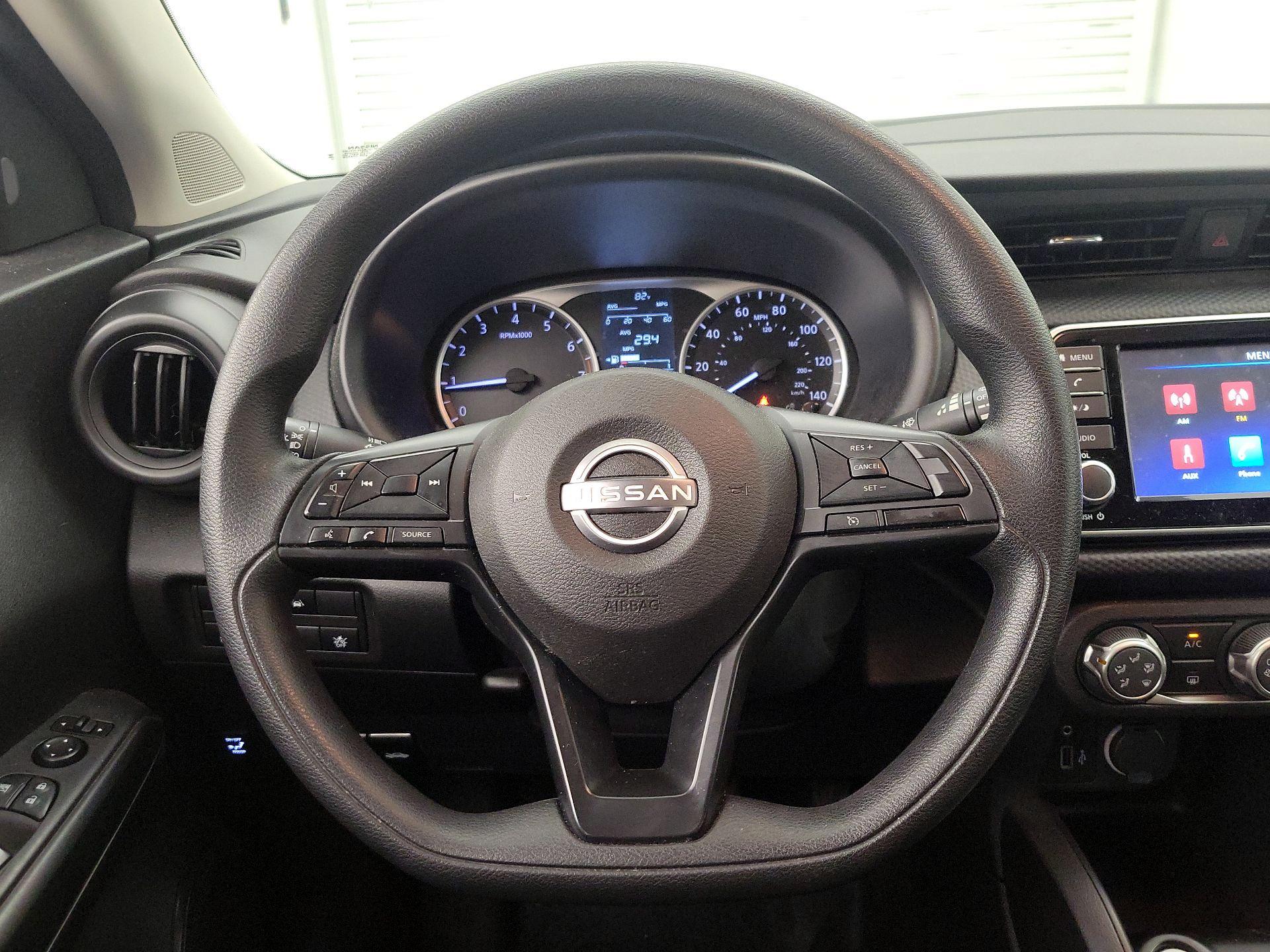 Thumbnail: 2023 Nissan Kicks - 10