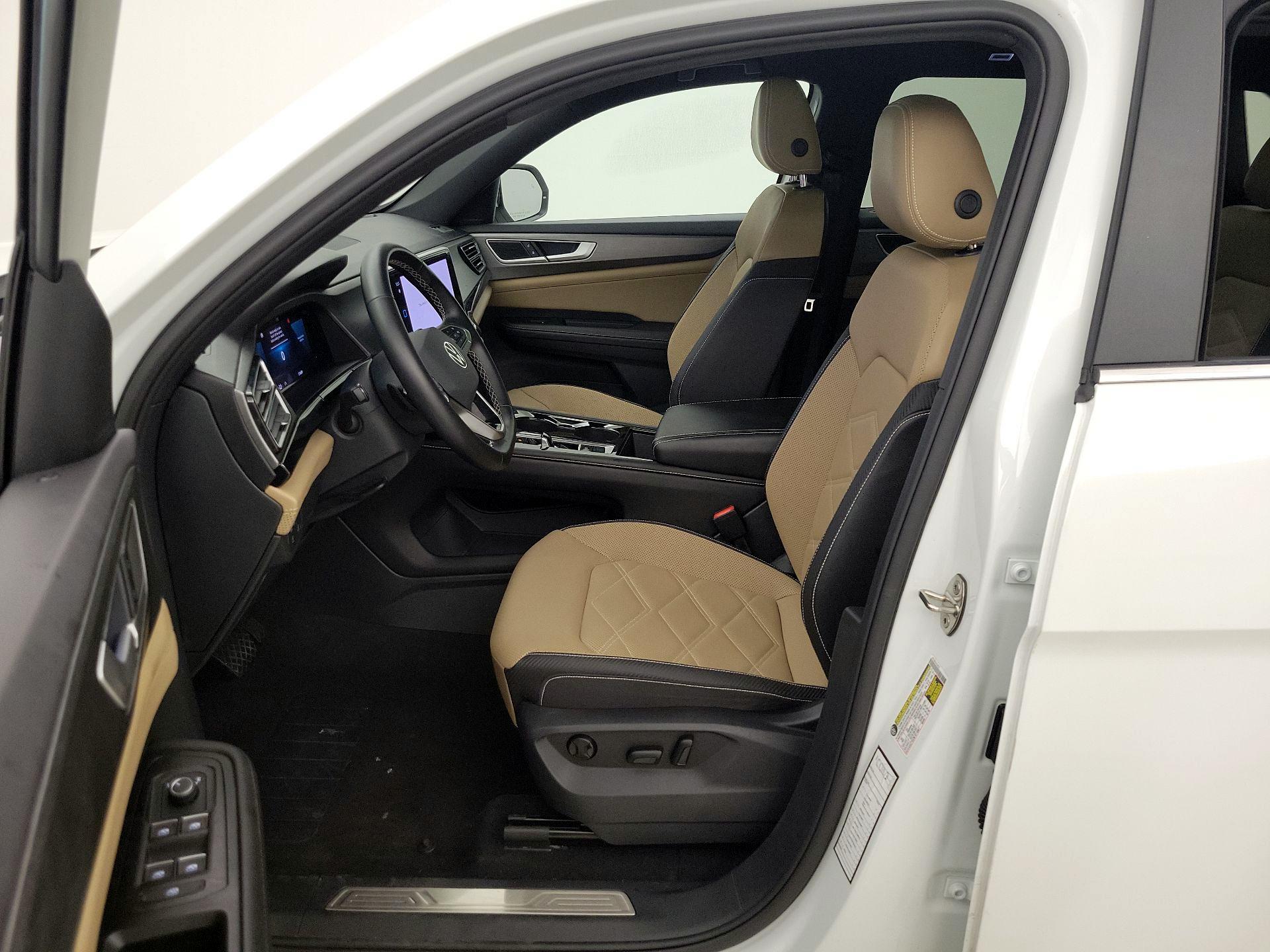 Thumbnail: 2025 Volkswagen Atlas - 11