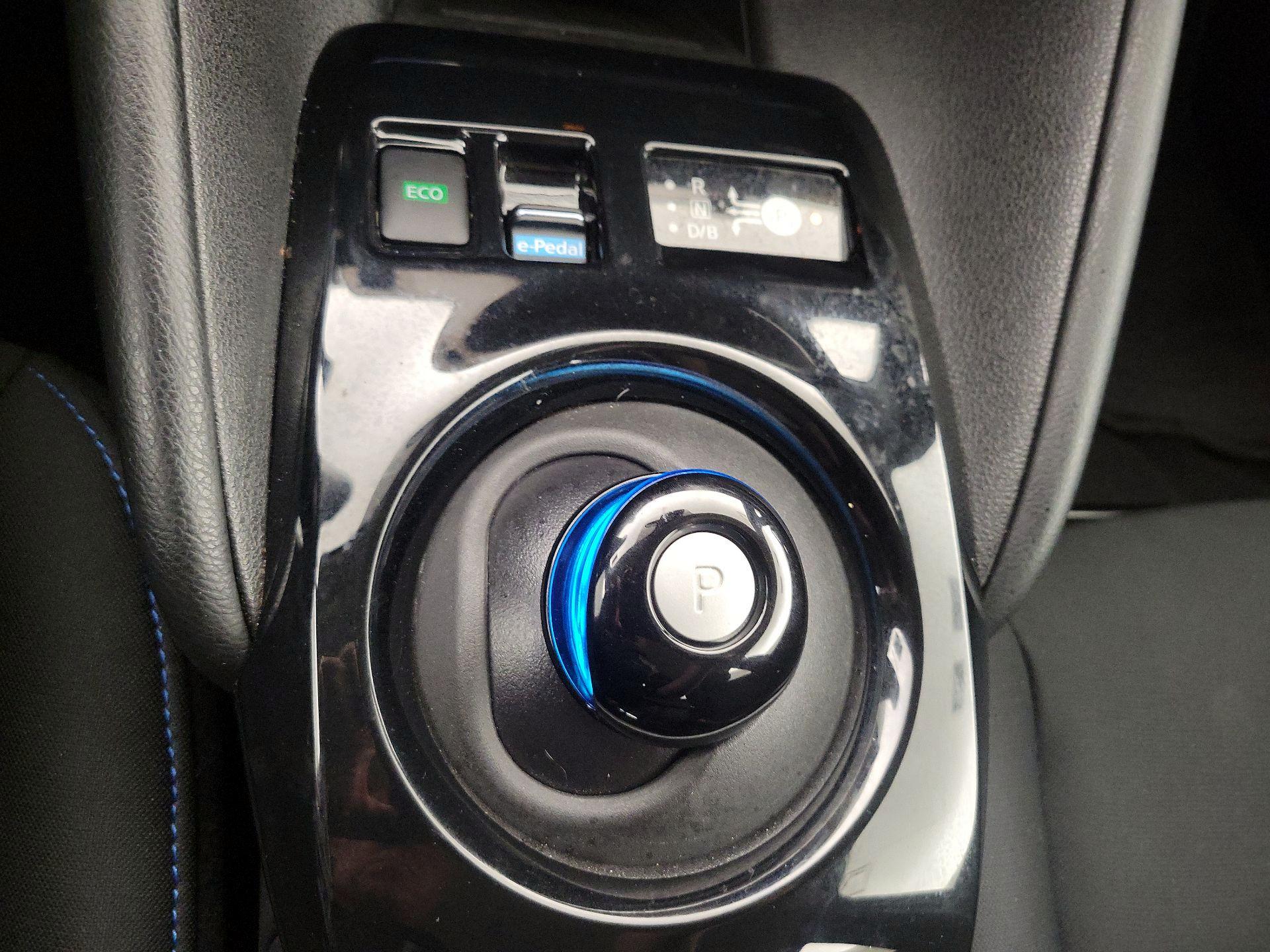 Thumbnail: 2024 Nissan Leaf - 18