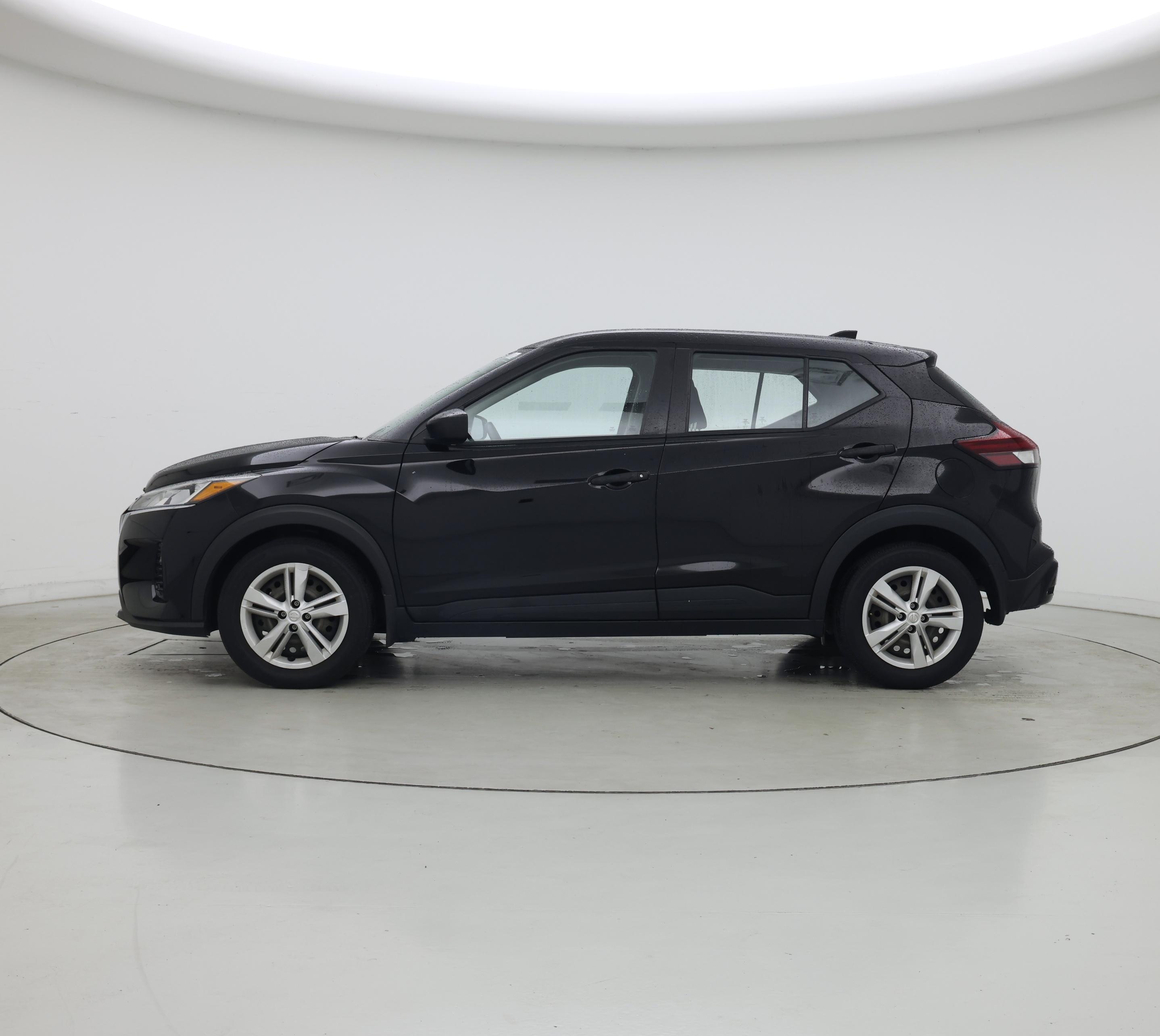 Thumbnail: 2023 Nissan Kicks - 3