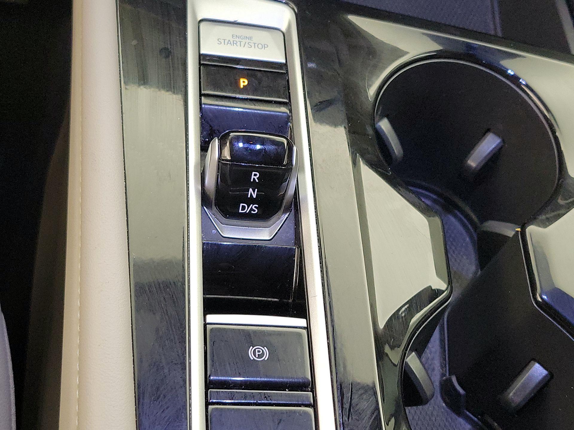 Thumbnail: 2025 Volkswagen Atlas - 17