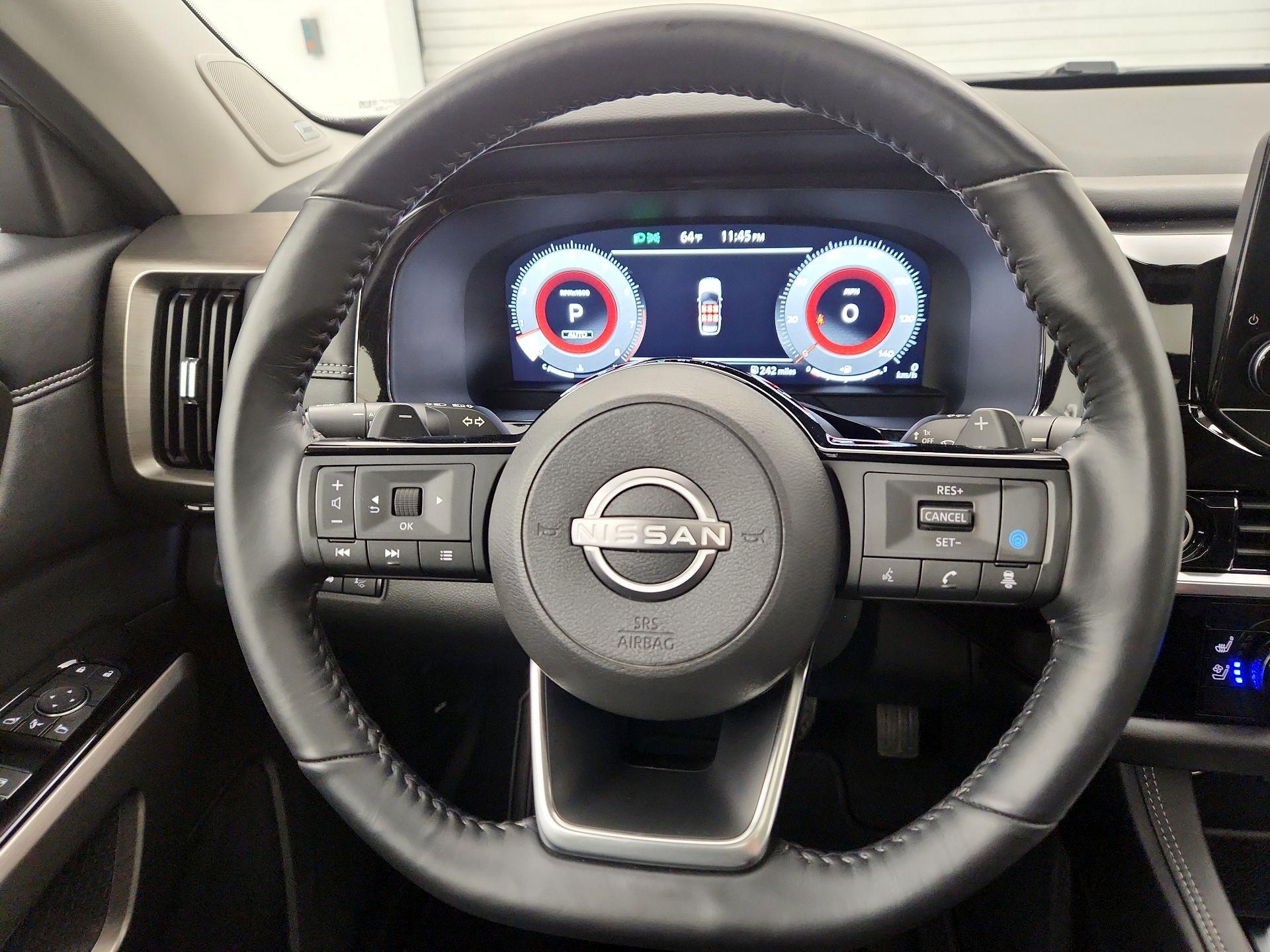 Thumbnail: 2023 Nissan Pathfinder - 10