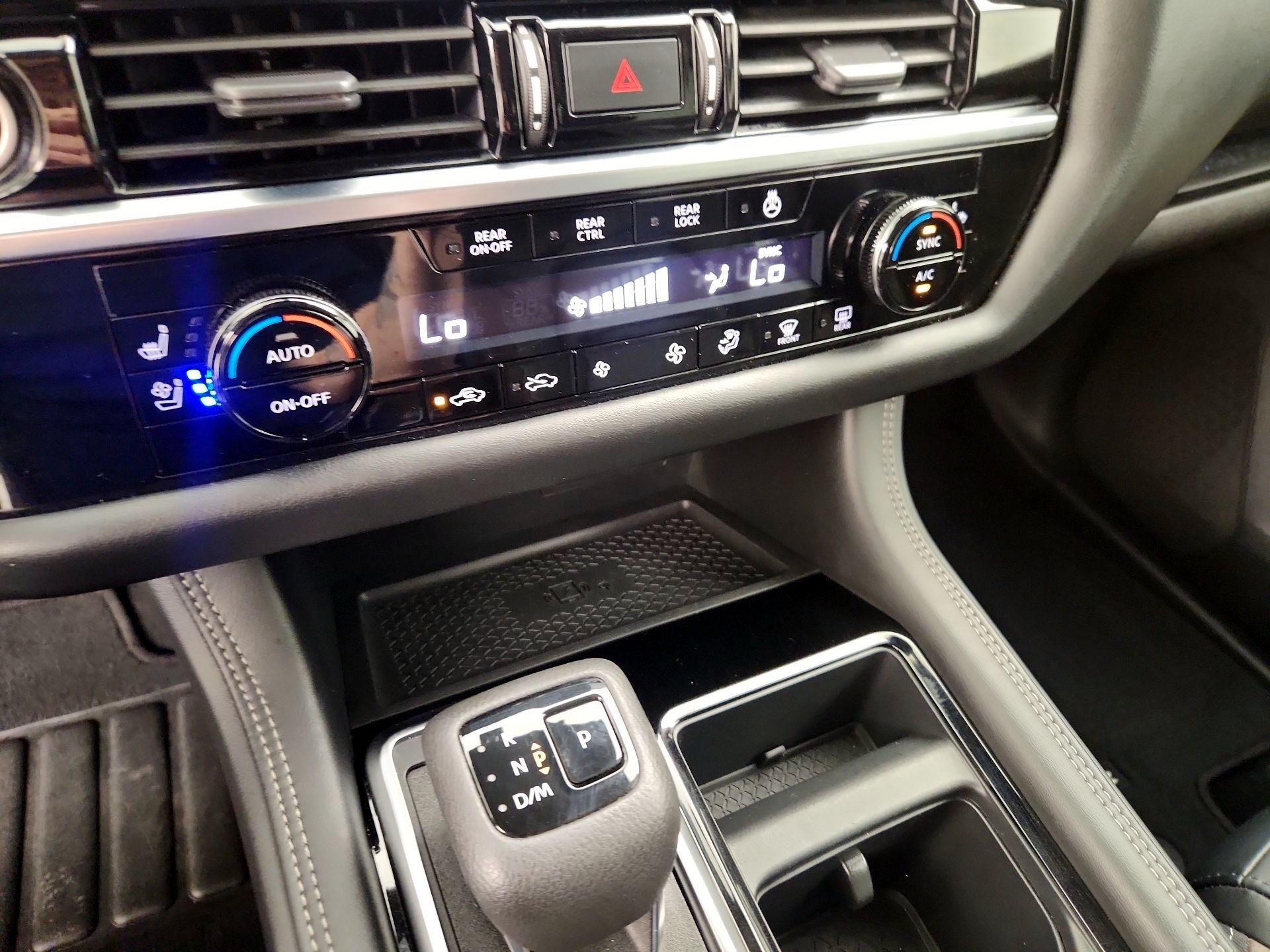 Thumbnail: 2023 Nissan Pathfinder - 17