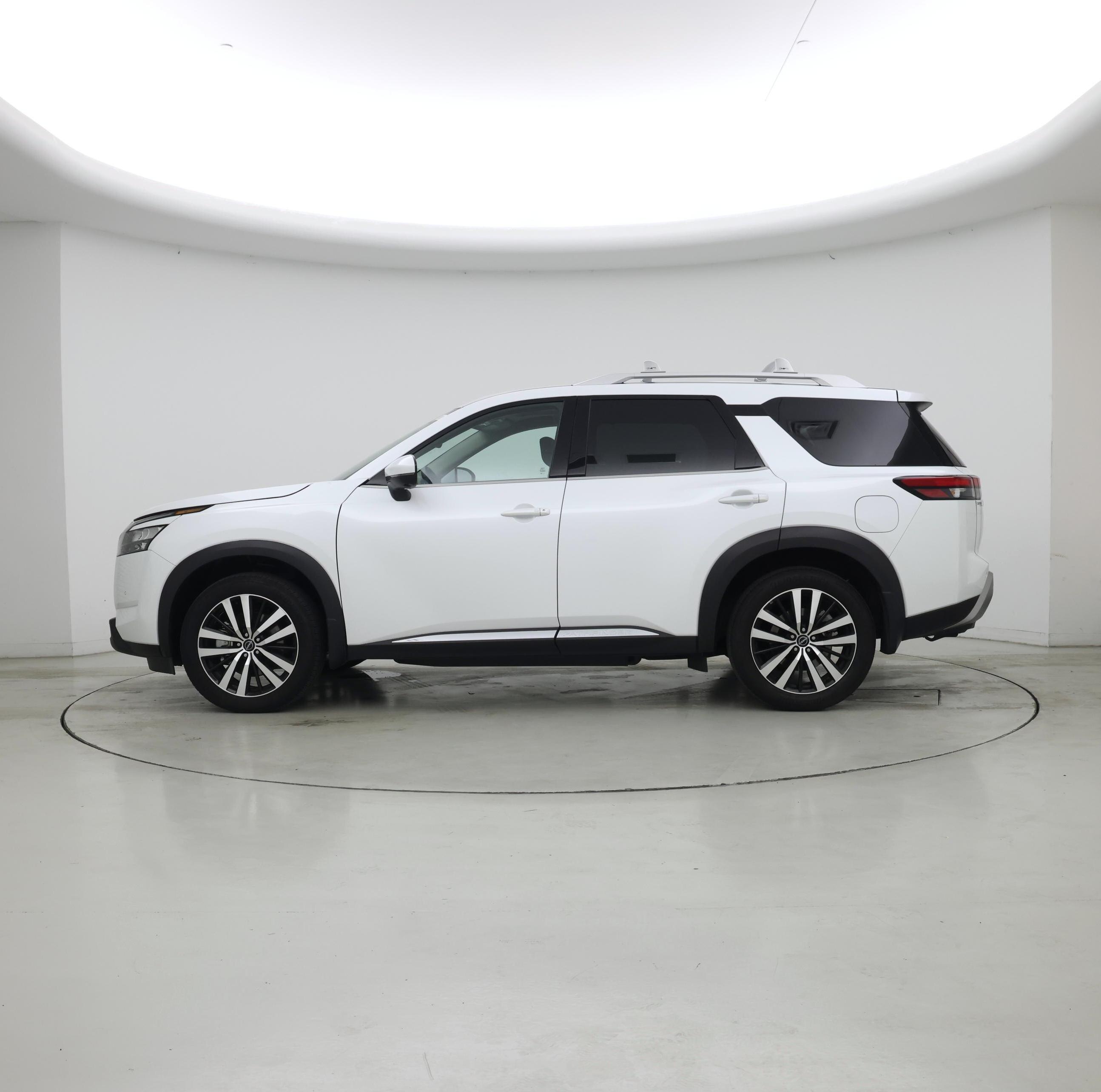 Thumbnail: 2025 Nissan Pathfinder - 3