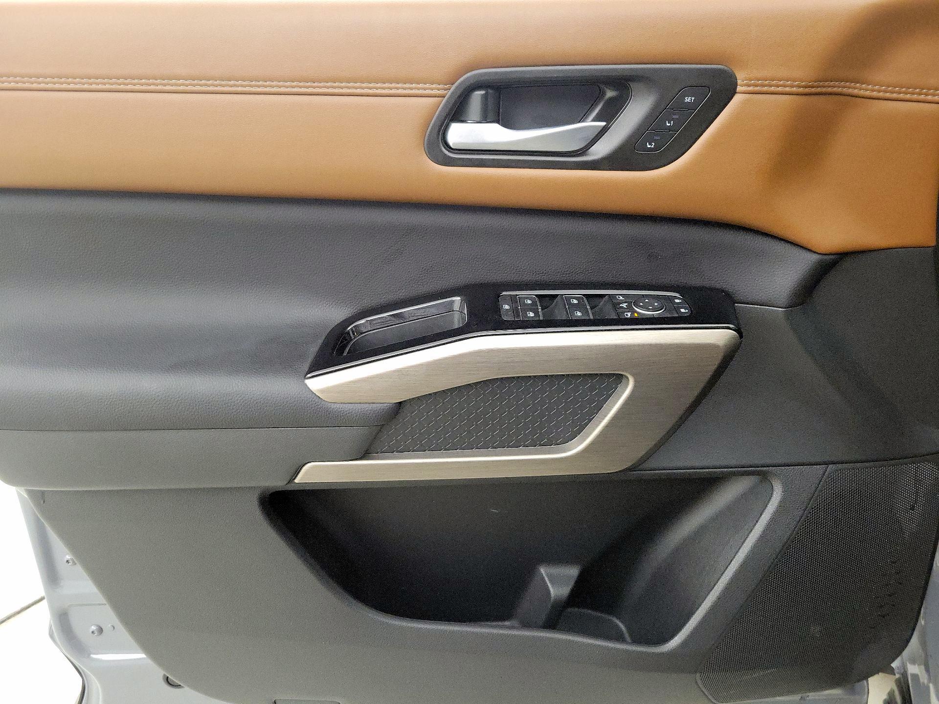 Thumbnail: 2025 Nissan Pathfinder - 12