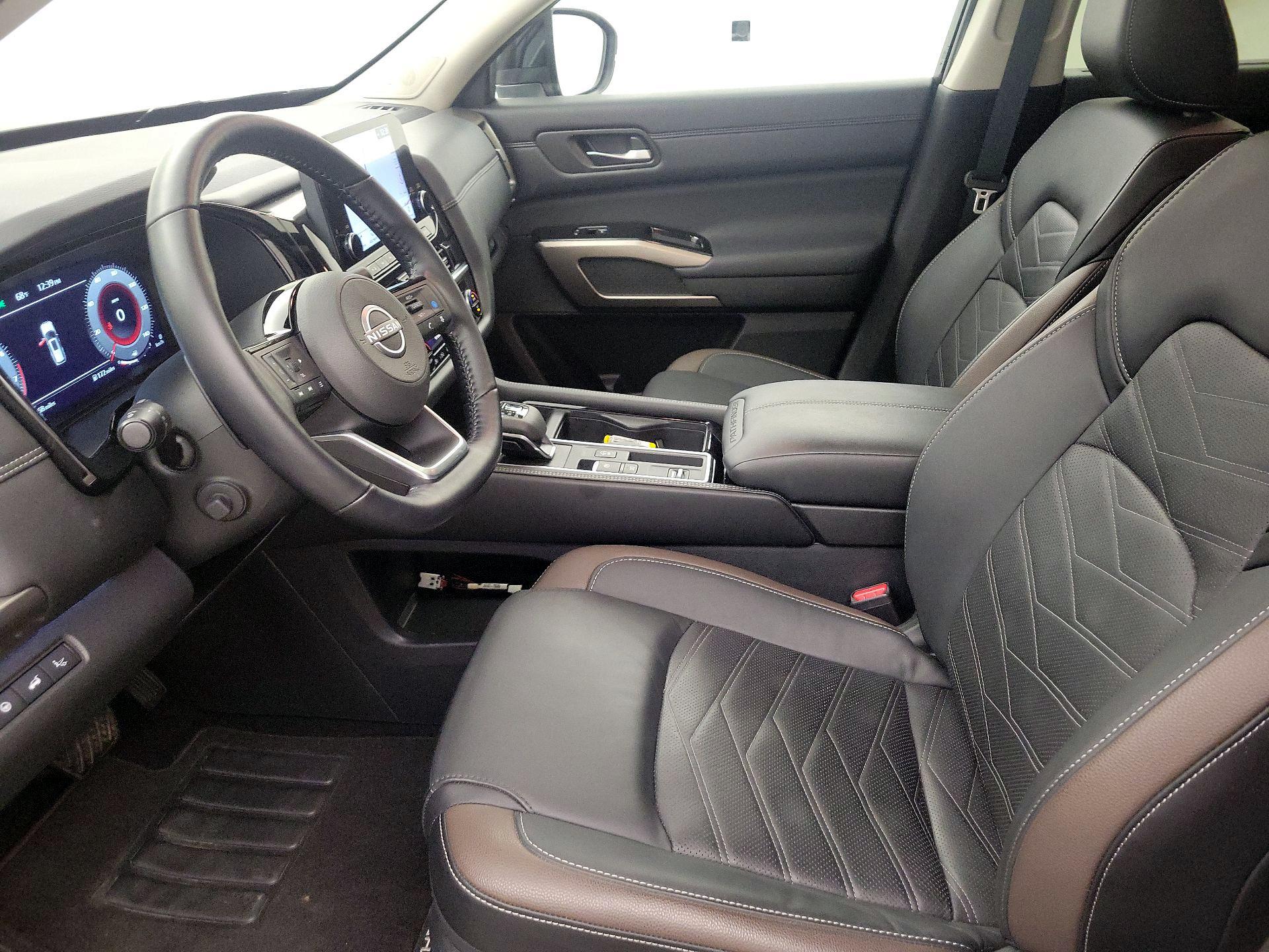Thumbnail: 2025 Nissan Pathfinder - 11