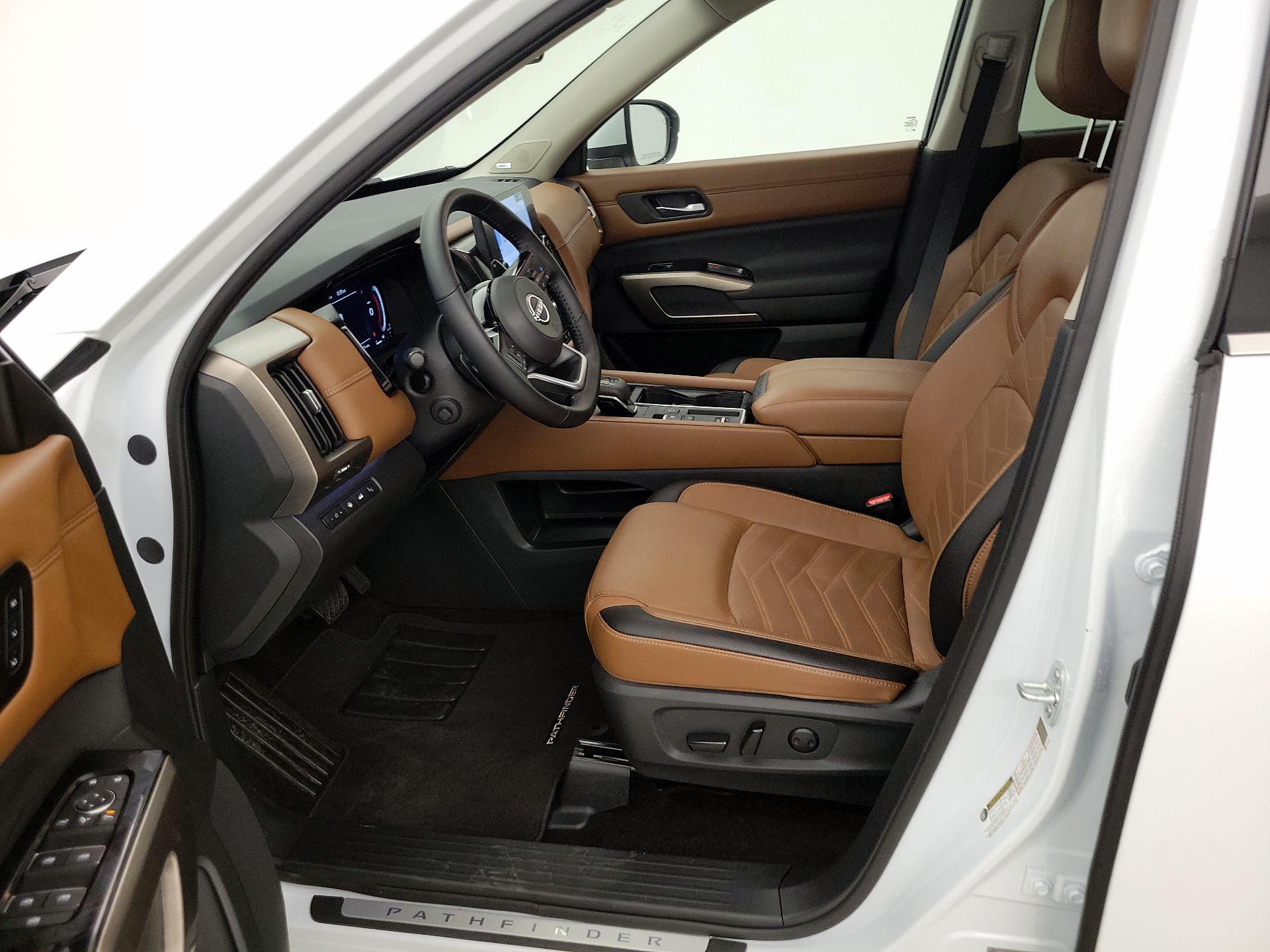 Thumbnail: 2025 Nissan Pathfinder - 11