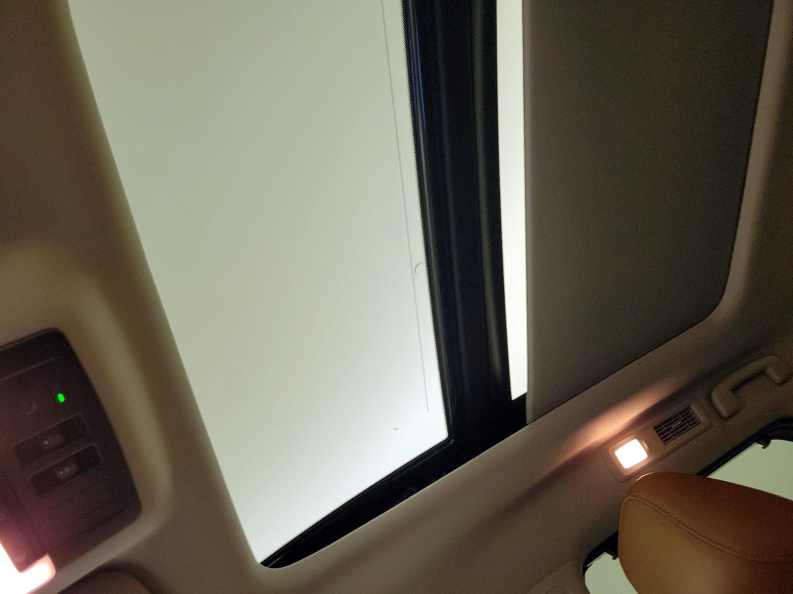 2025 Nissan Pathfinder Platinum - Photo 21
