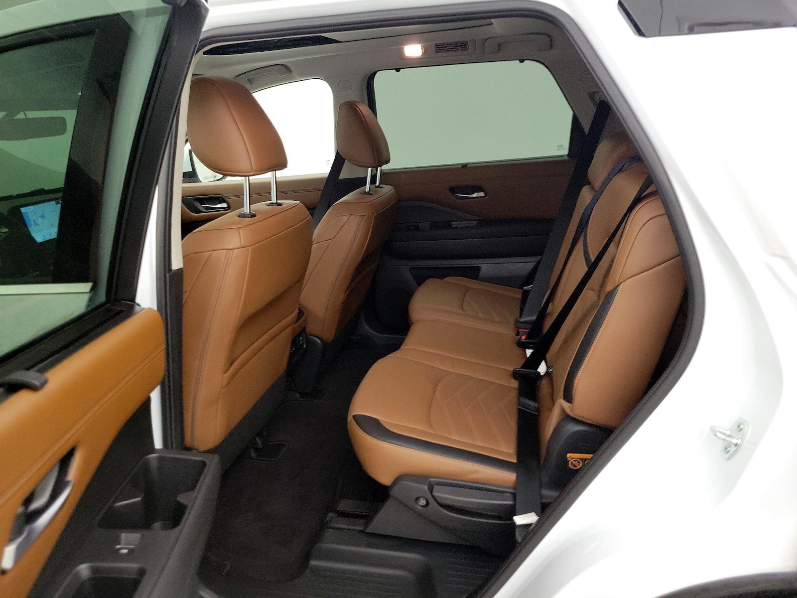 2025 Nissan Pathfinder Platinum - Photo 22