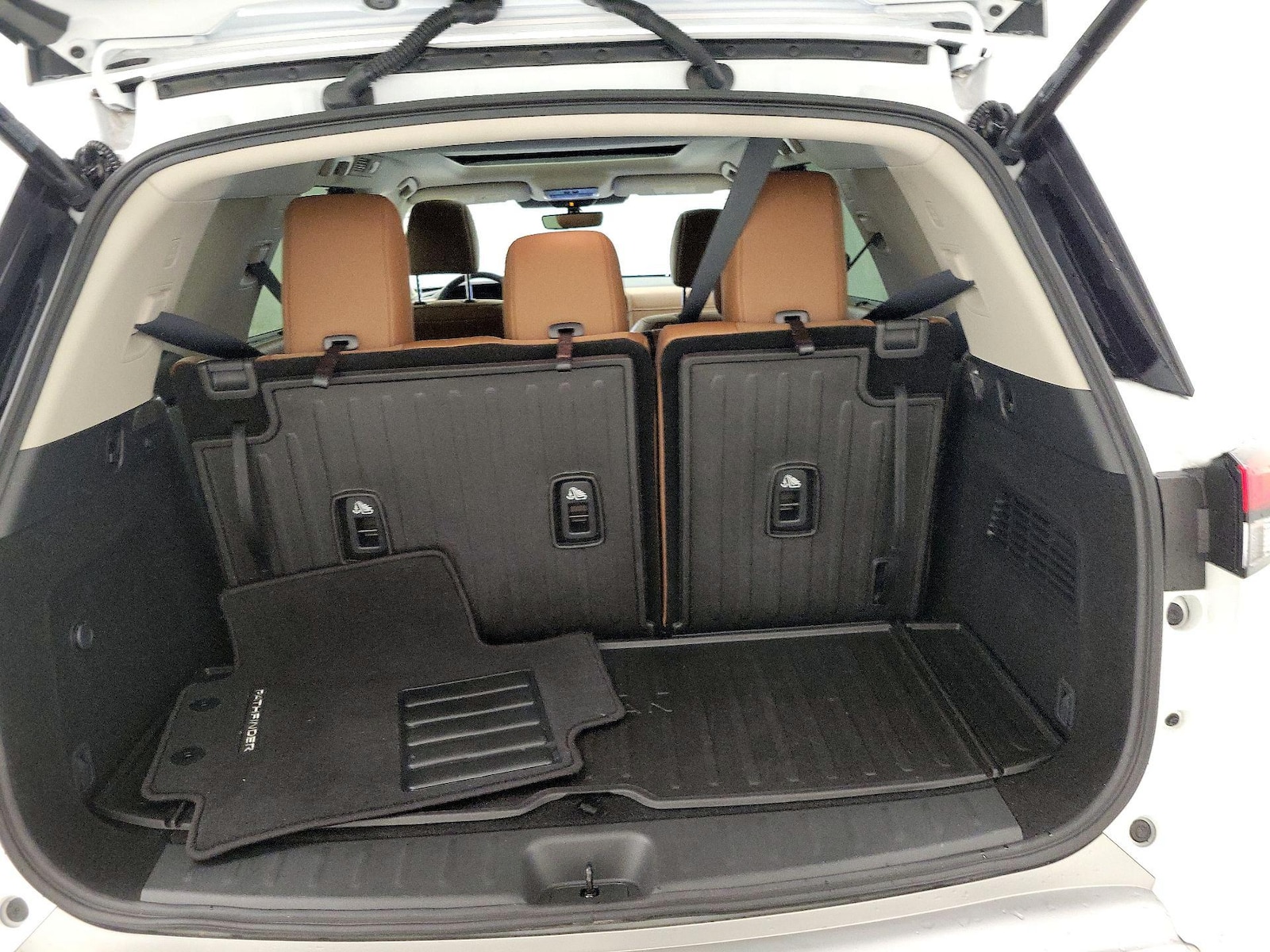 2025 Nissan Pathfinder Platinum - Photo 24