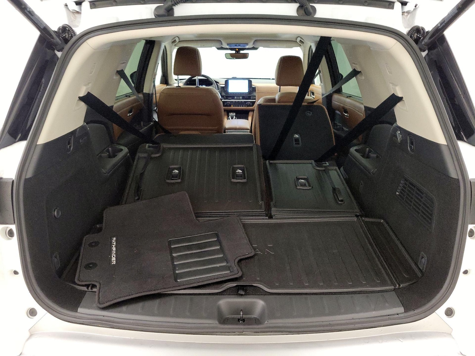 2025 Nissan Pathfinder Platinum - Photo 25
