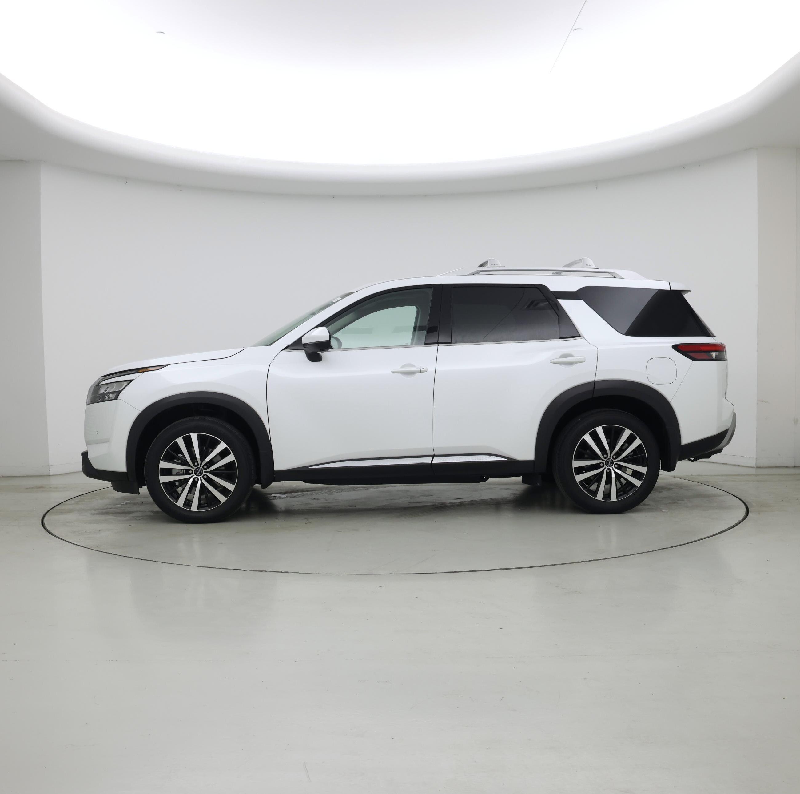 Thumbnail: 2025 Nissan Pathfinder - 3