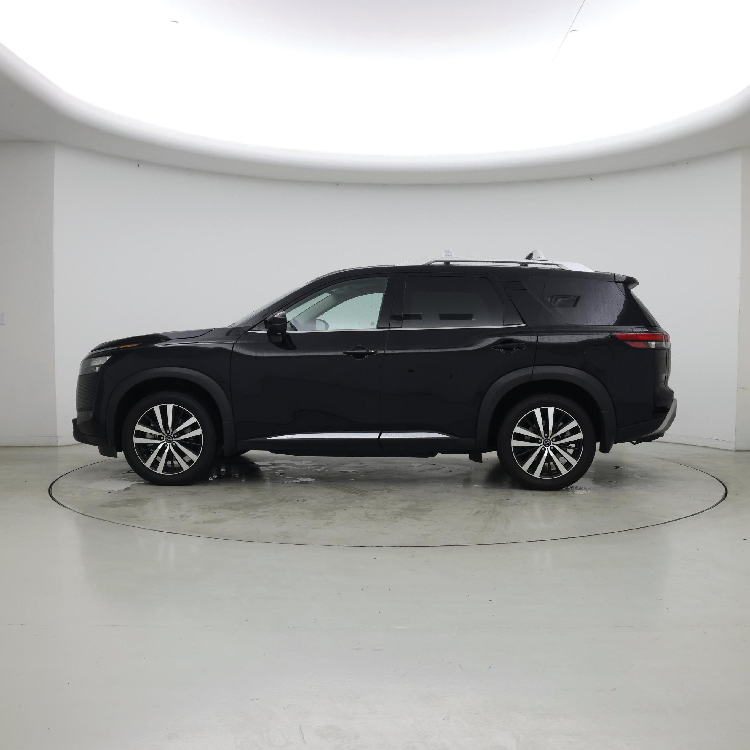 Thumbnail: 2025 Nissan Pathfinder - 3
