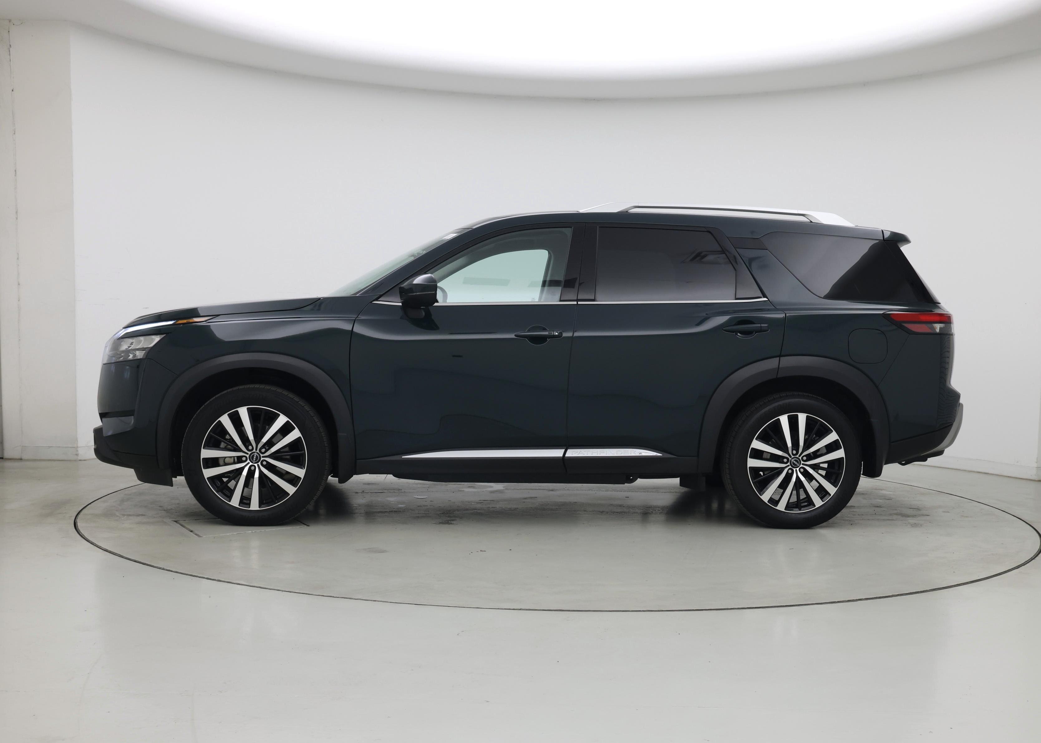 Thumbnail: 2025 Nissan Pathfinder - 3
