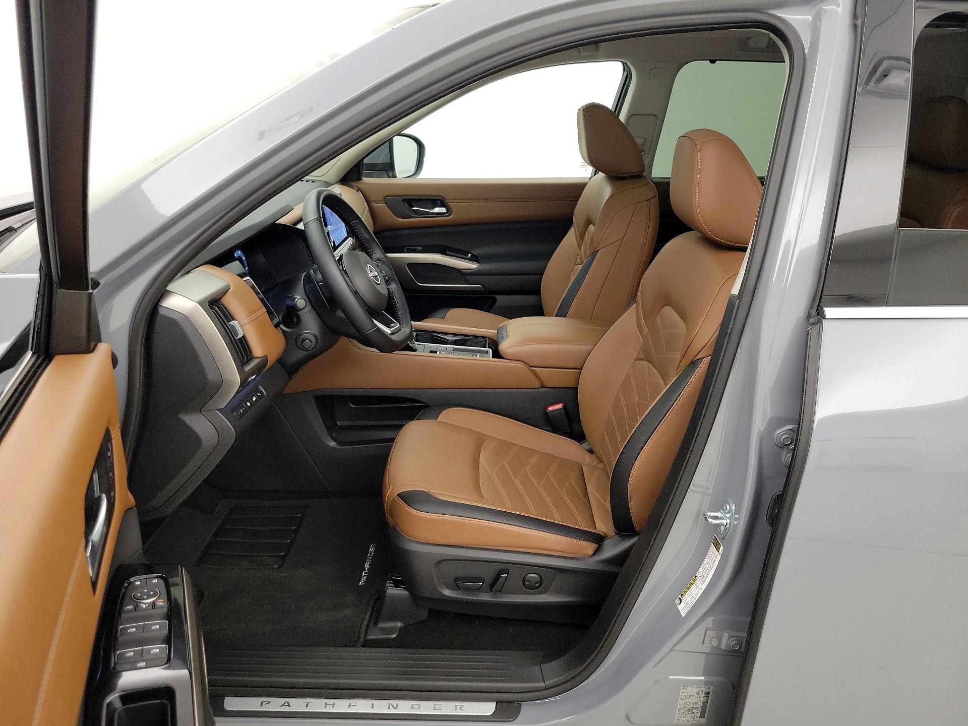 Thumbnail: 2025 Nissan Pathfinder - 11