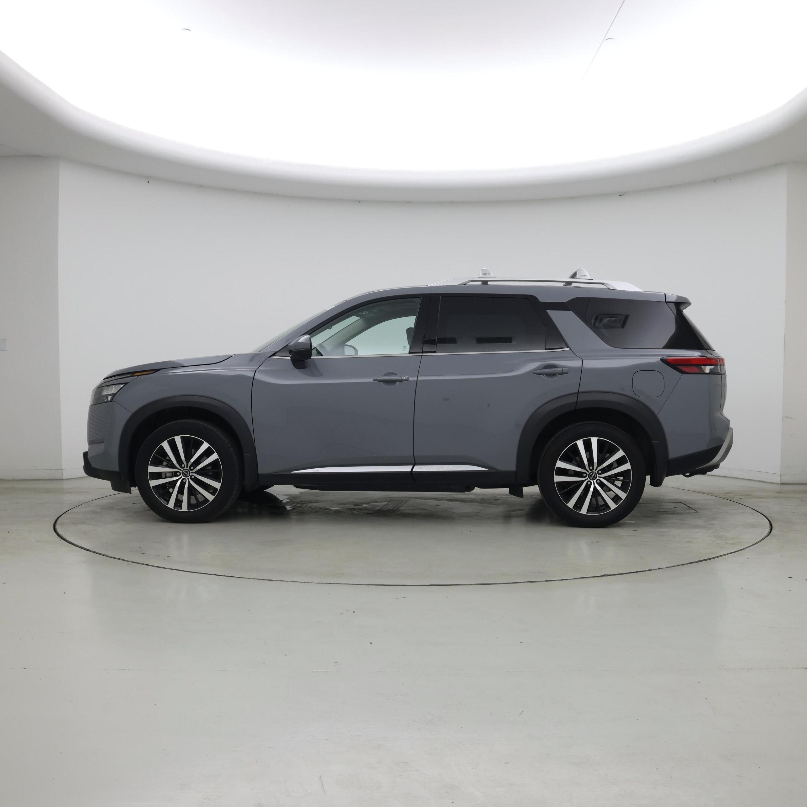 Thumbnail: 2025 Nissan Pathfinder - 3