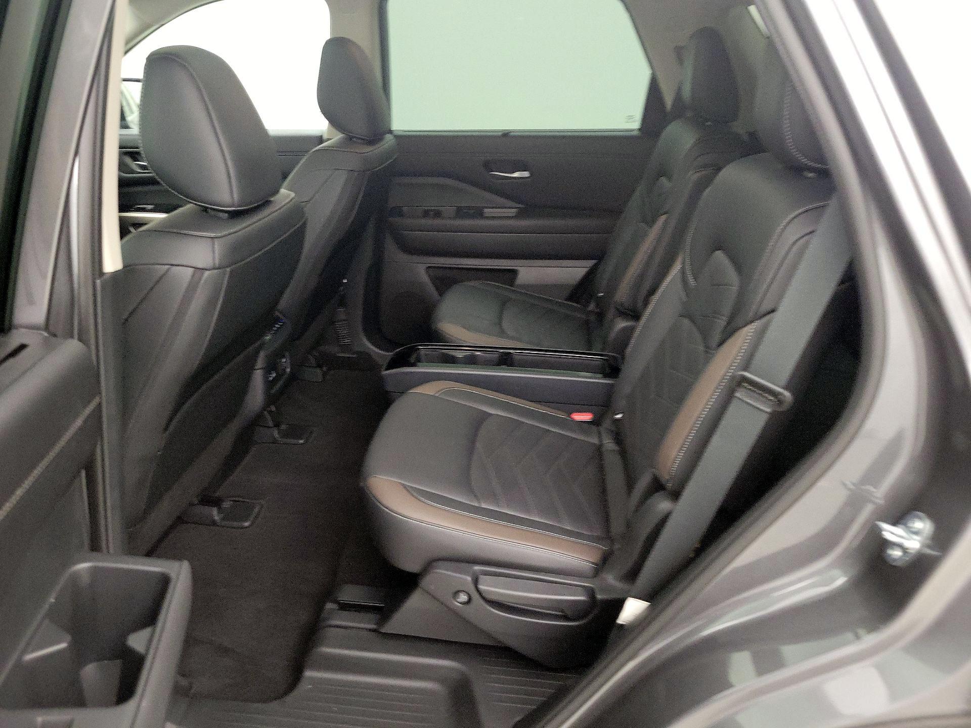 Thumbnail: 2025 Nissan Pathfinder - 20