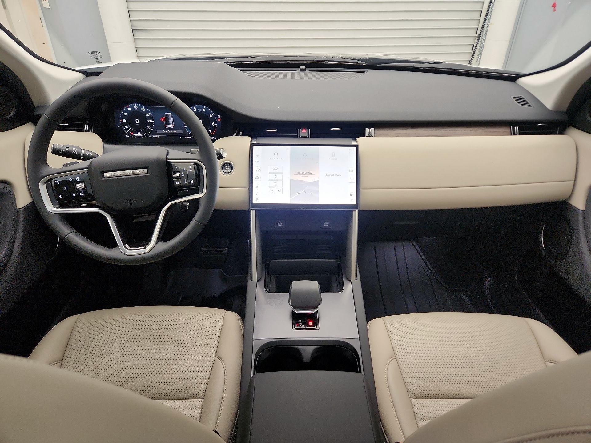 Thumbnail: 2025 Land Rover Discovery Sport - 9