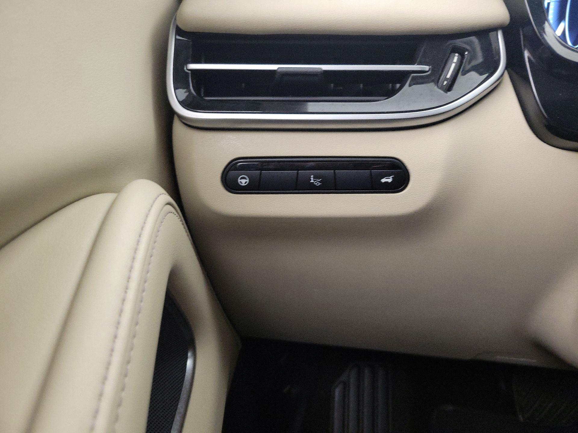Thumbnail: 2025 INFINITI QX60 - 13