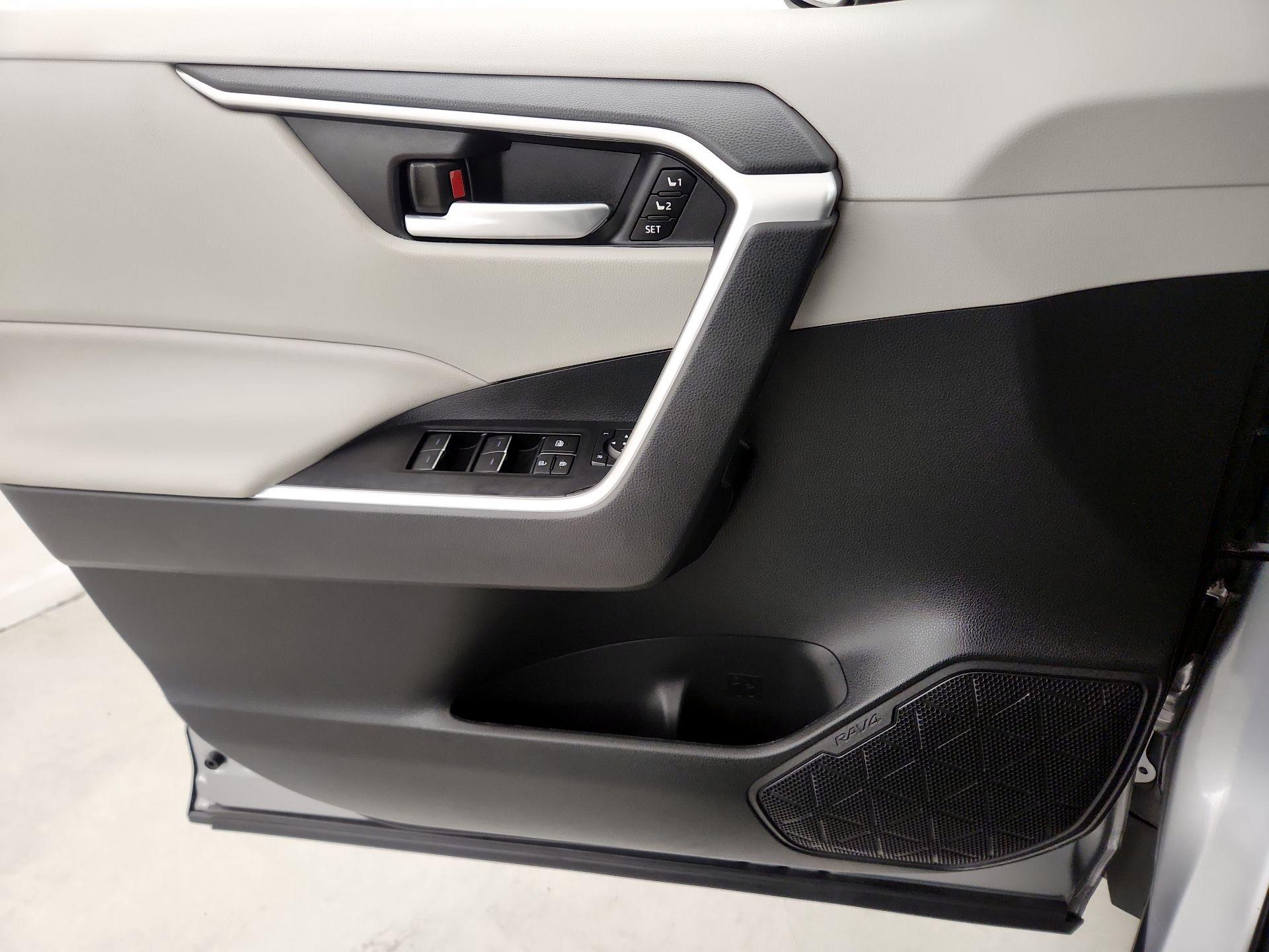 Thumbnail: 2024 Toyota RAV4 - 10