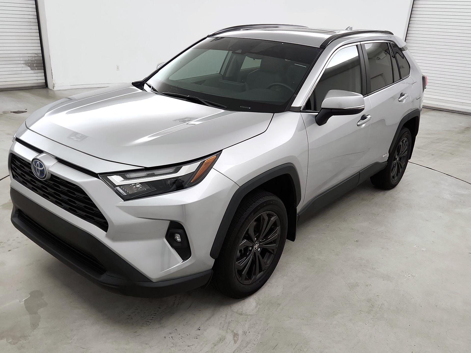 Thumbnail: 2024 Toyota RAV4 - 3