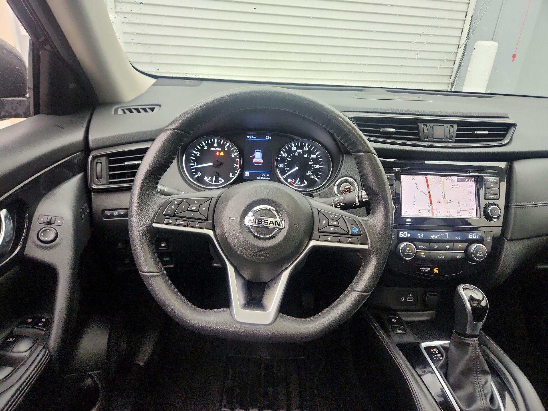 Thumbnail: 2020 Nissan Rogue - 10