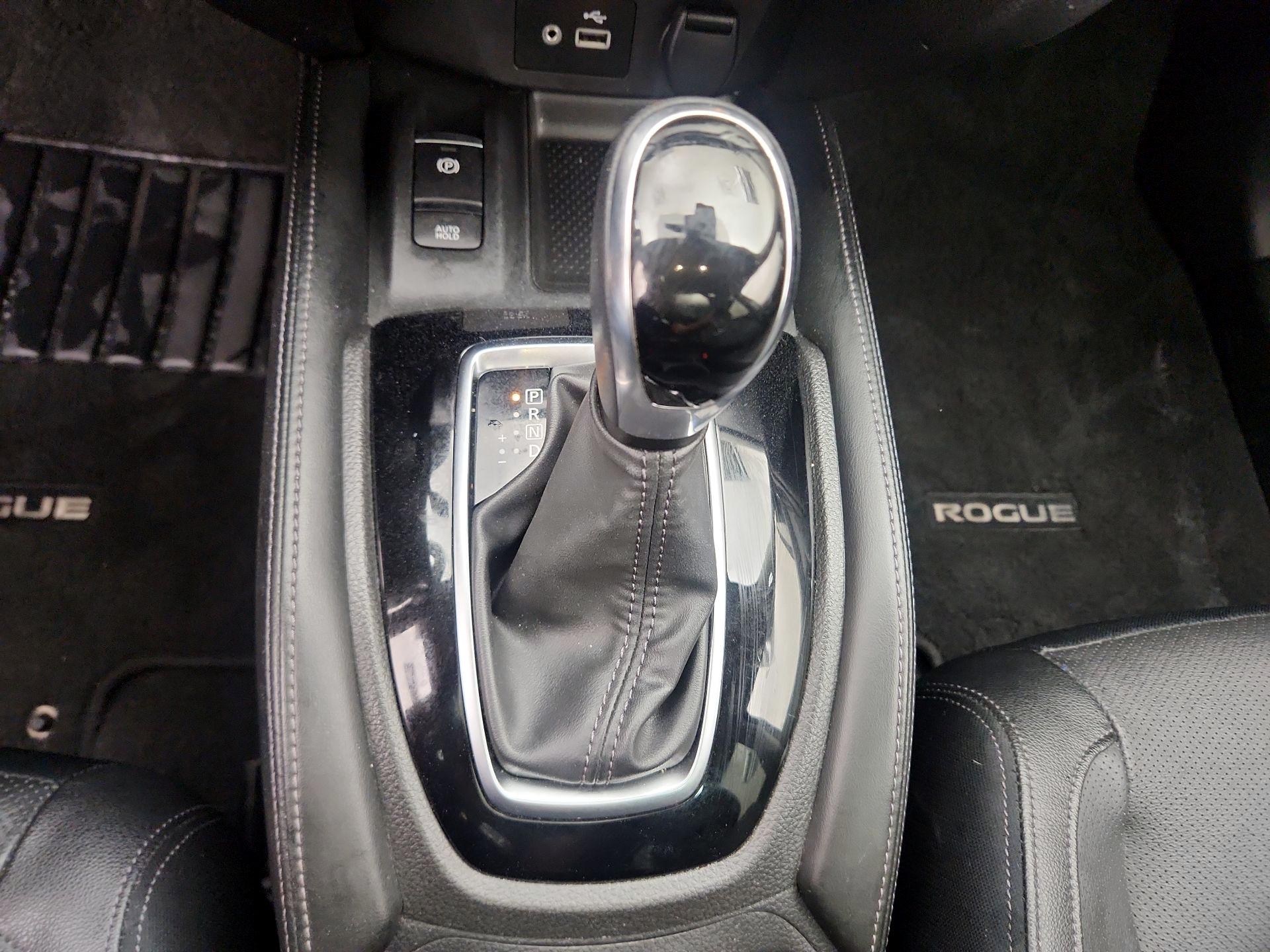 Thumbnail: 2020 Nissan Rogue - 18