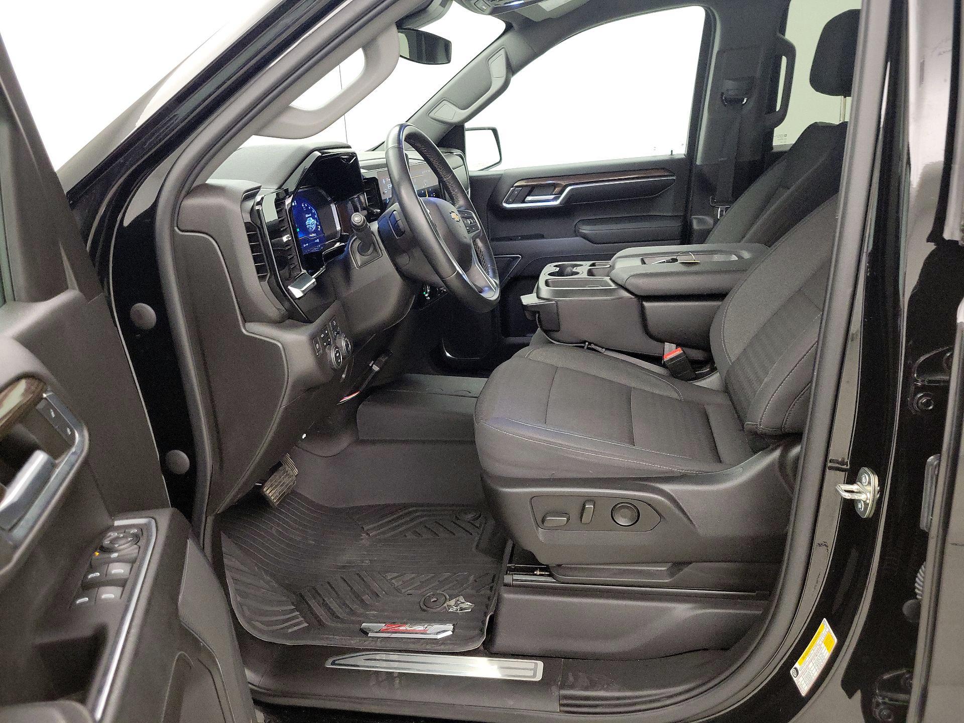 Thumbnail: 2023 Chevrolet Silverado 1500 - 11