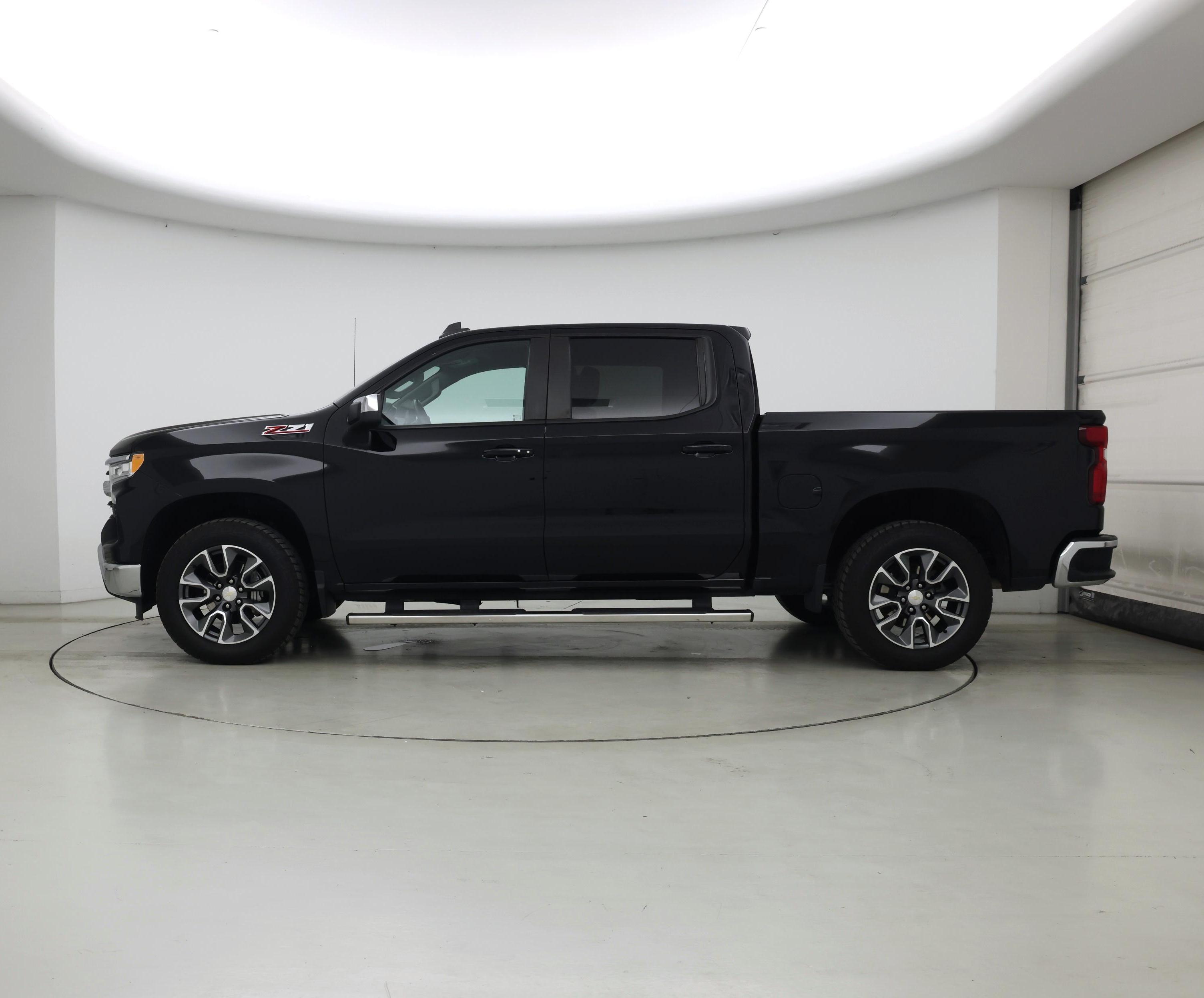 Thumbnail: 2023 Chevrolet Silverado 1500 - 3